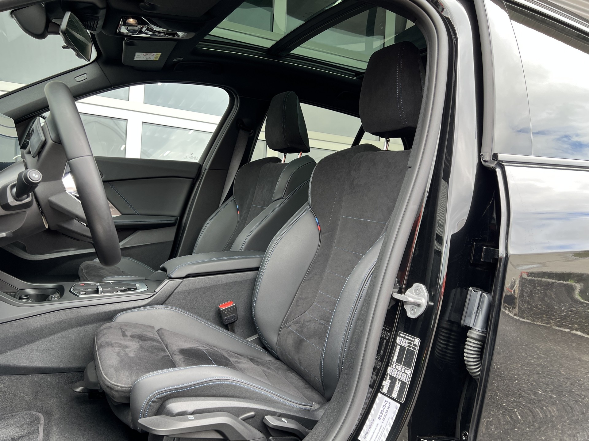 BMW 120 M Sport Pro Steptronic-image-5
