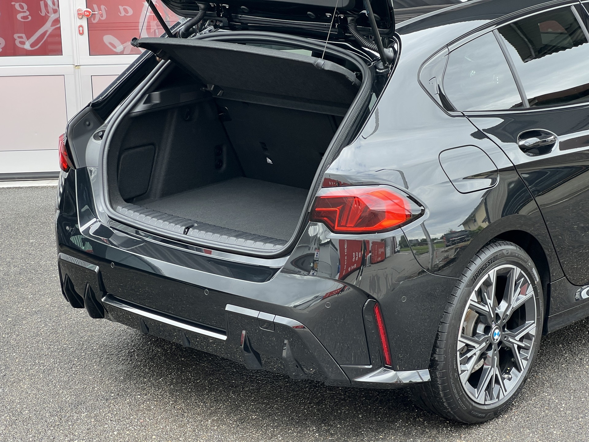 BMW 120 M Sport Pro Steptronic-image-7