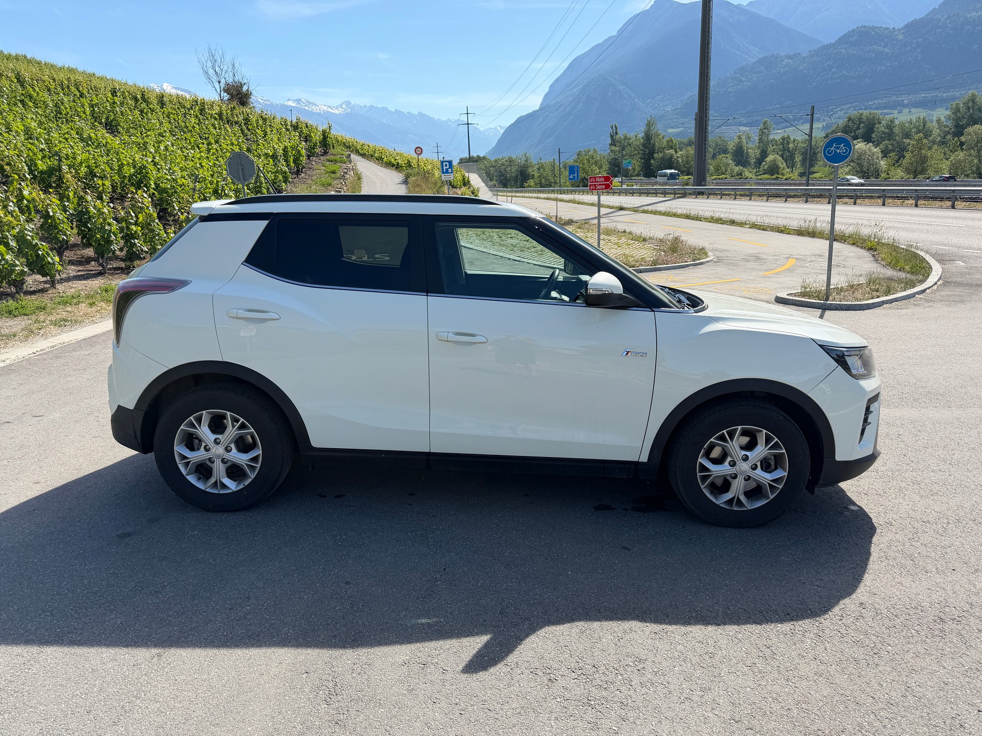 KGM-SsangYong TIVOLI-image-8