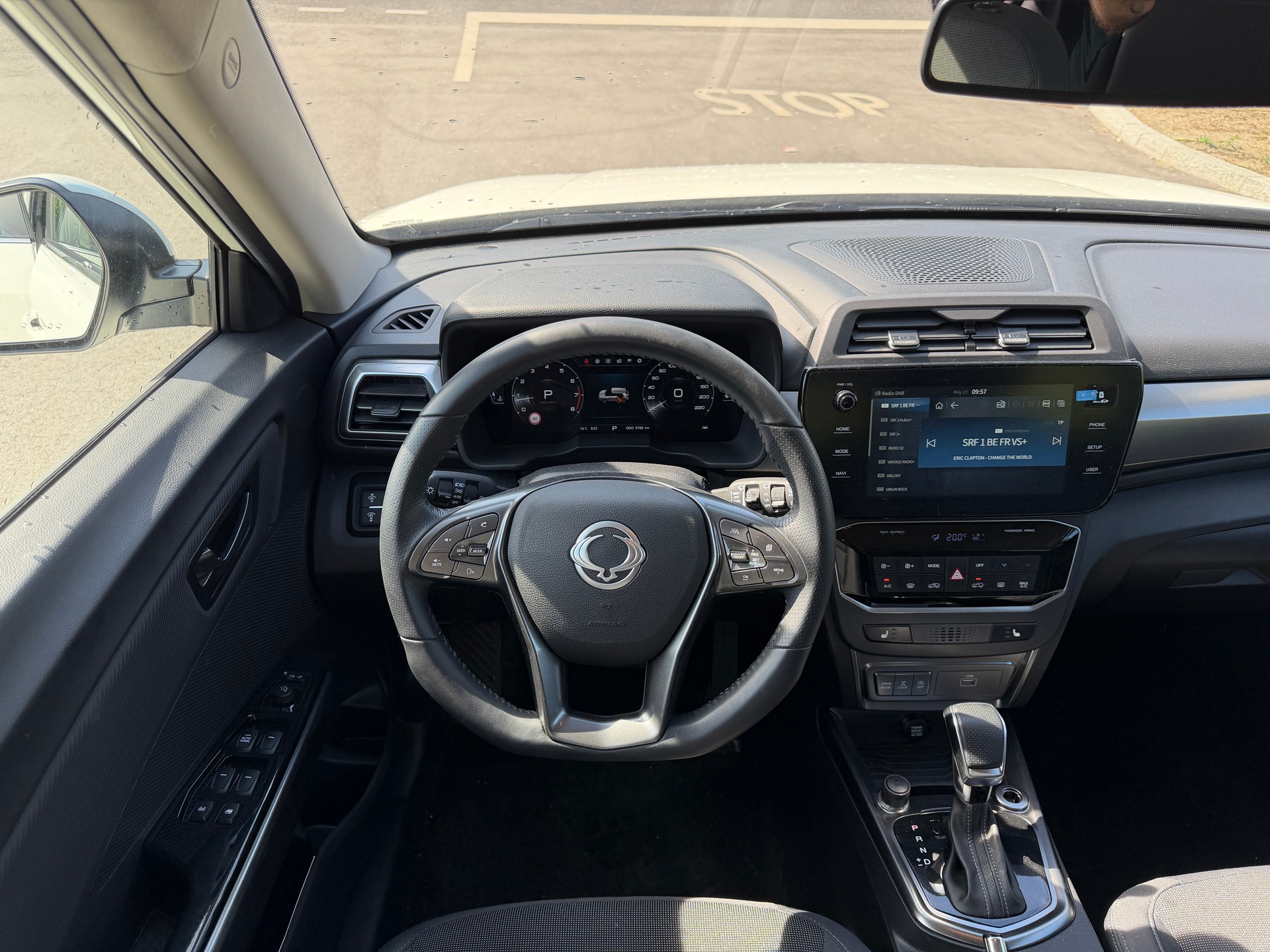KGM-SsangYong TIVOLI-image-10