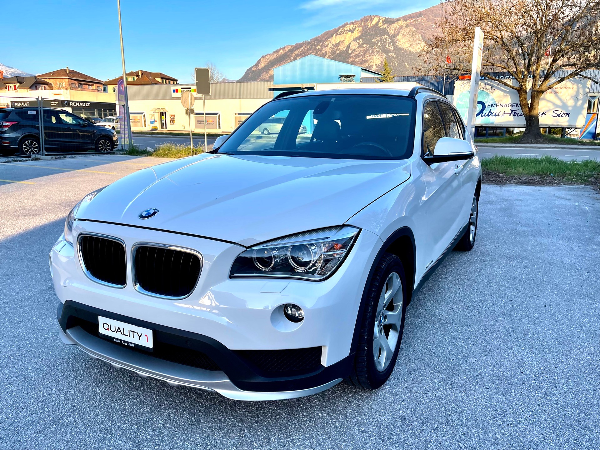 BMW X1 xDrive 18d Steptronic-image-13