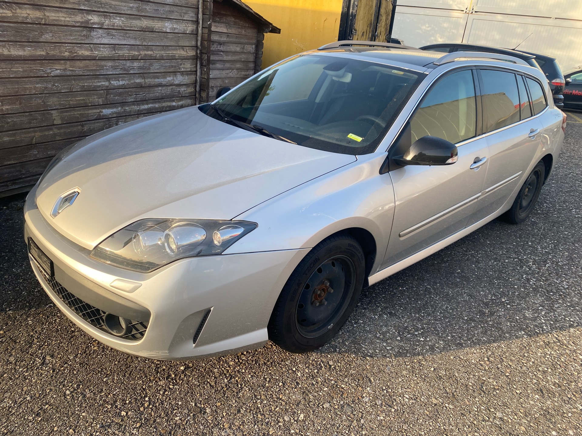 RENAULT Laguna Grandtour 1.5 dCi Expression-image-2