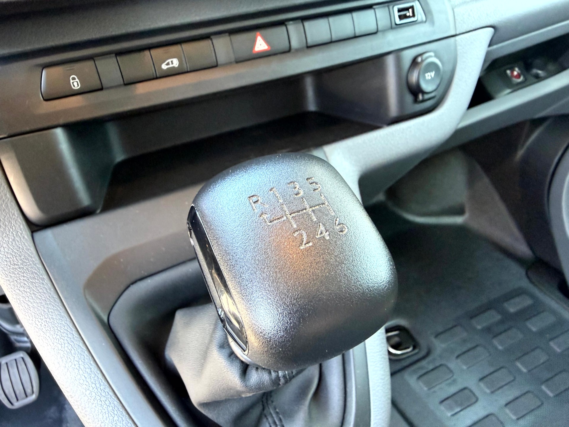 FIAT Scudo 1.5 MJ L2 Business Pro-image-15
