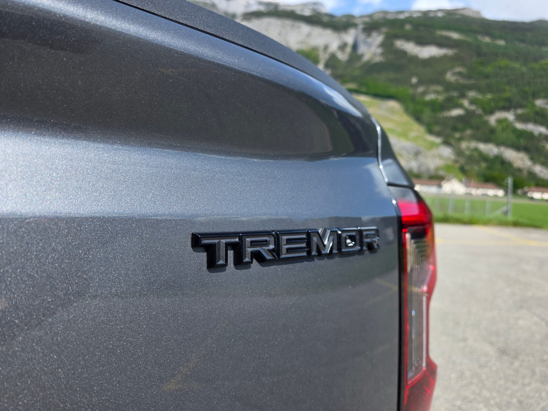FORD Ranger TREMOR 2.0 Eco Blue 4x4 Automat-image-14