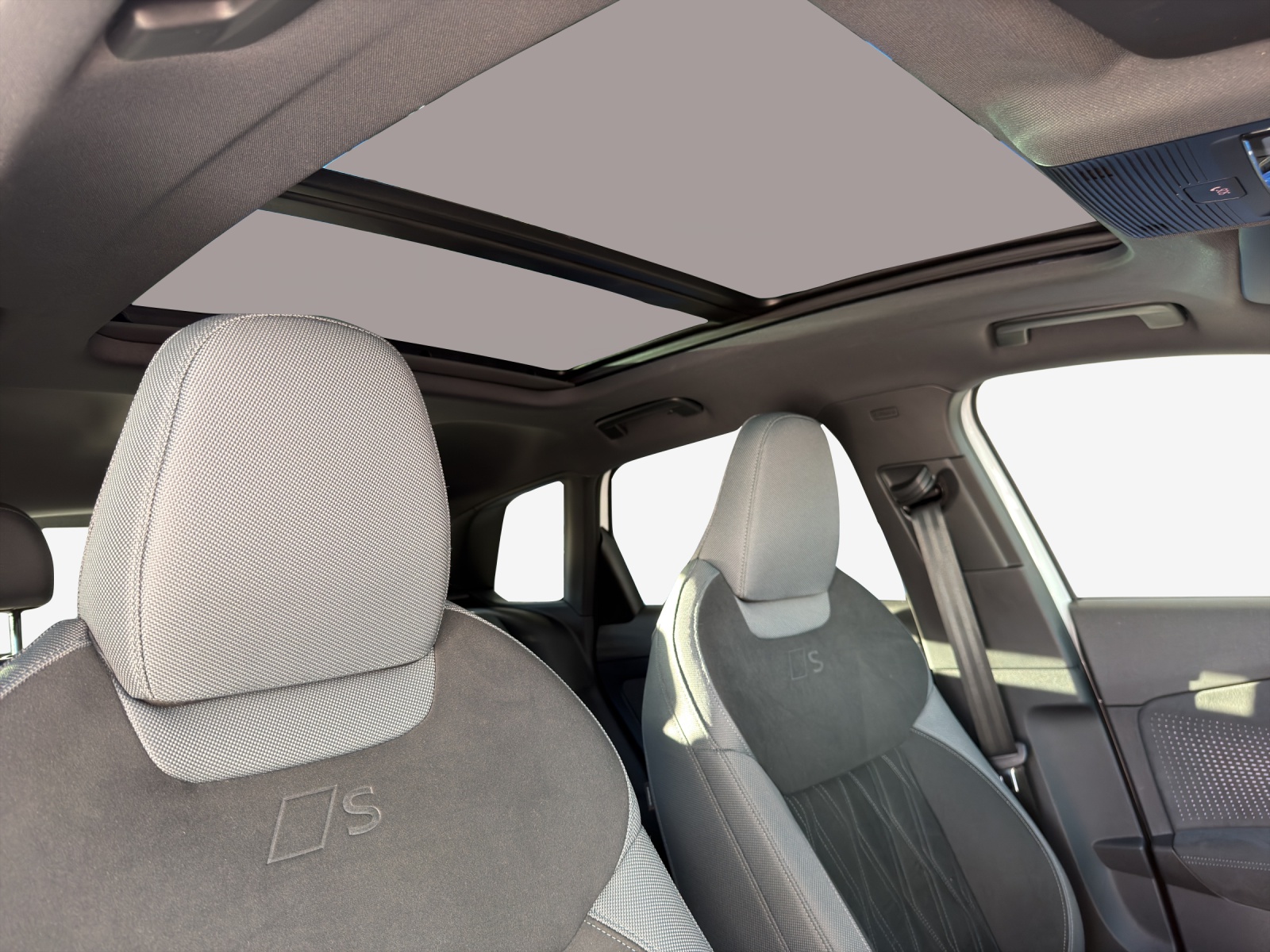 AUDI Q3 SUV TFSI quattro 195 kW S tronic-image-7