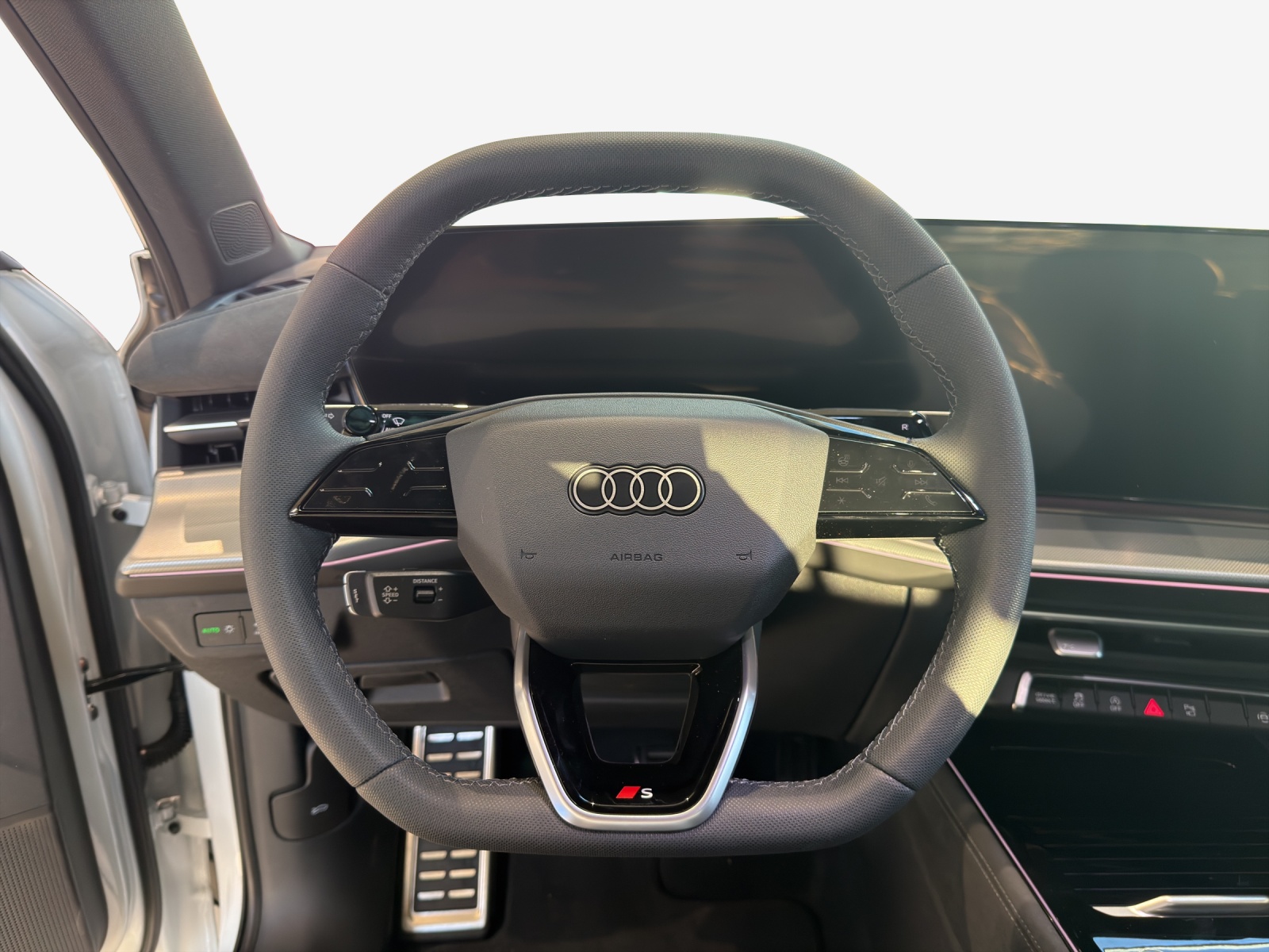 AUDI Q3 SUV TFSI quattro 195 kW S tronic-image-12