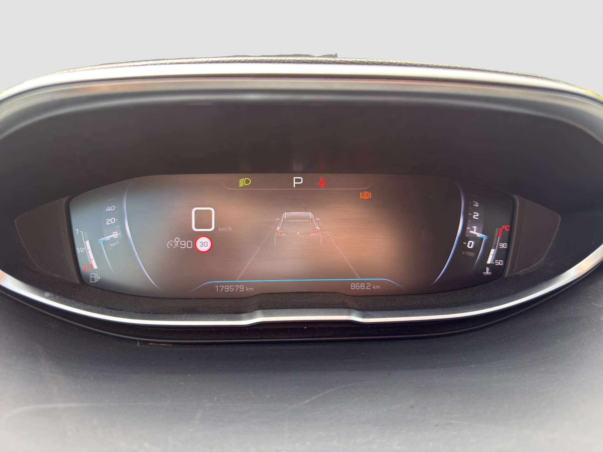 PEUGEOT 5008 1.5 BlueHDi Allure Pack EAT8 ** Frisch ab MFK und Service ** CH-1. Hand ** 7-Plätzer **-image-14
