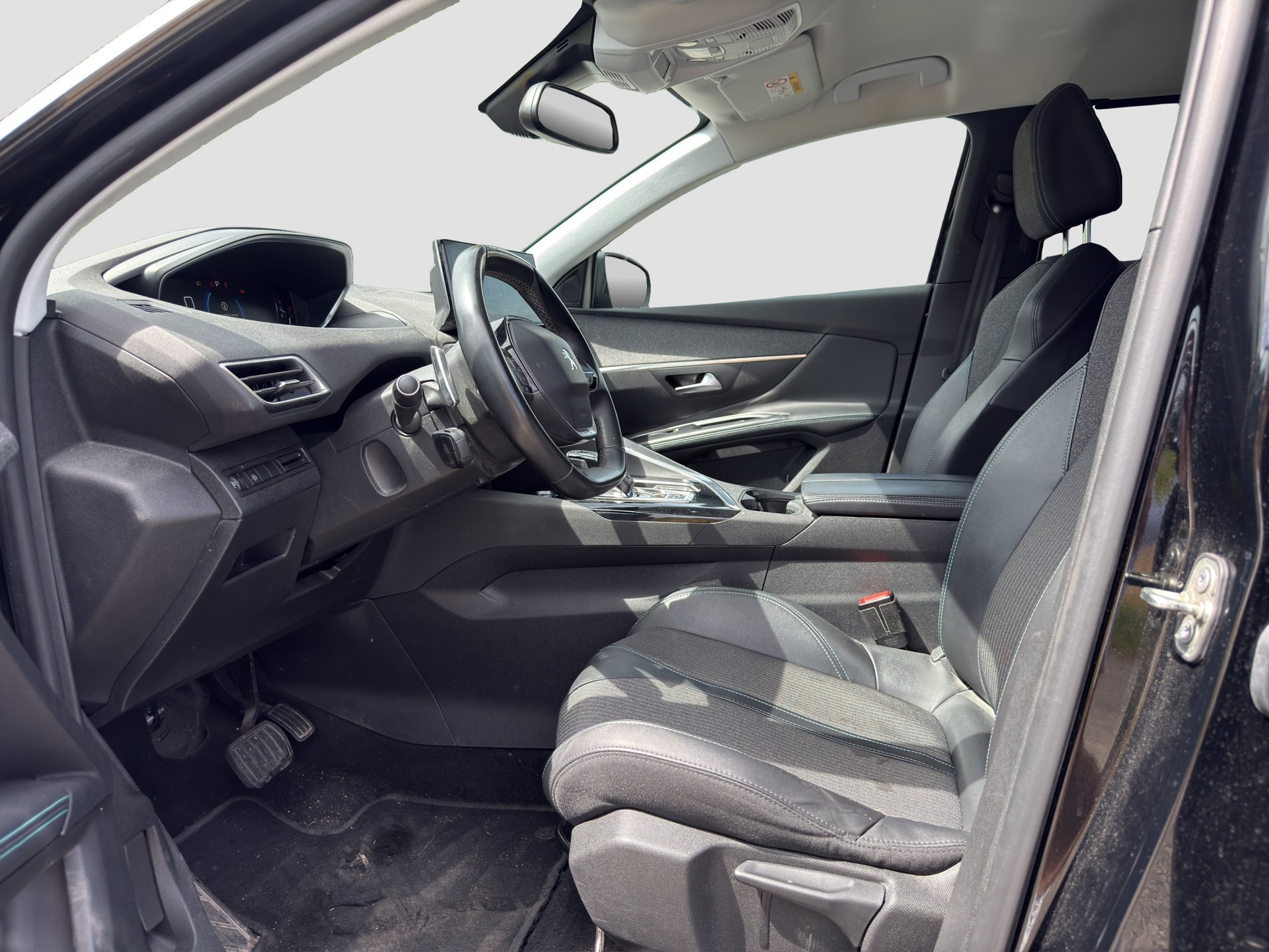 PEUGEOT 5008 1.5 BlueHDi Allure Pack EAT8 ** Frisch ab MFK und Service ** CH-1. Hand ** 7-Plätzer **-image-12