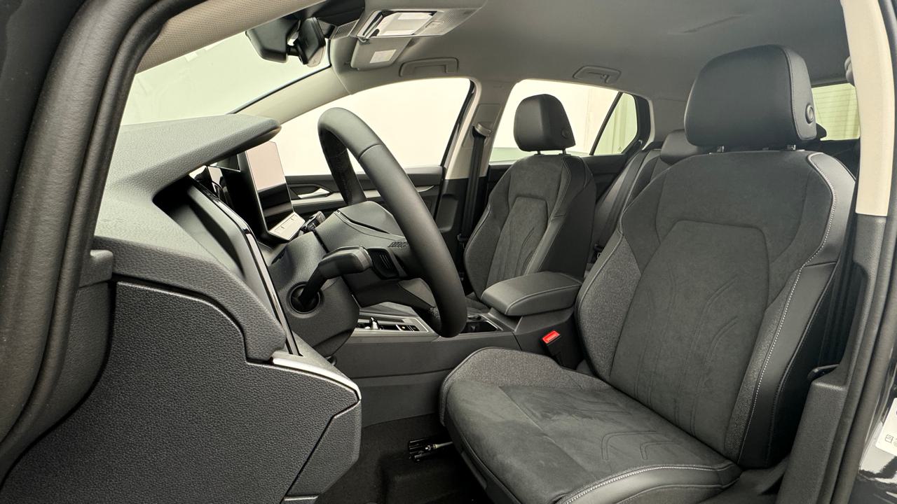 VW Golf 1.5 TSI PHEV Style-image-4