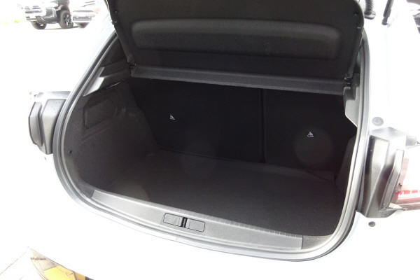 PEUGEOT 208 1.2 MHEV 145 GT-image-12