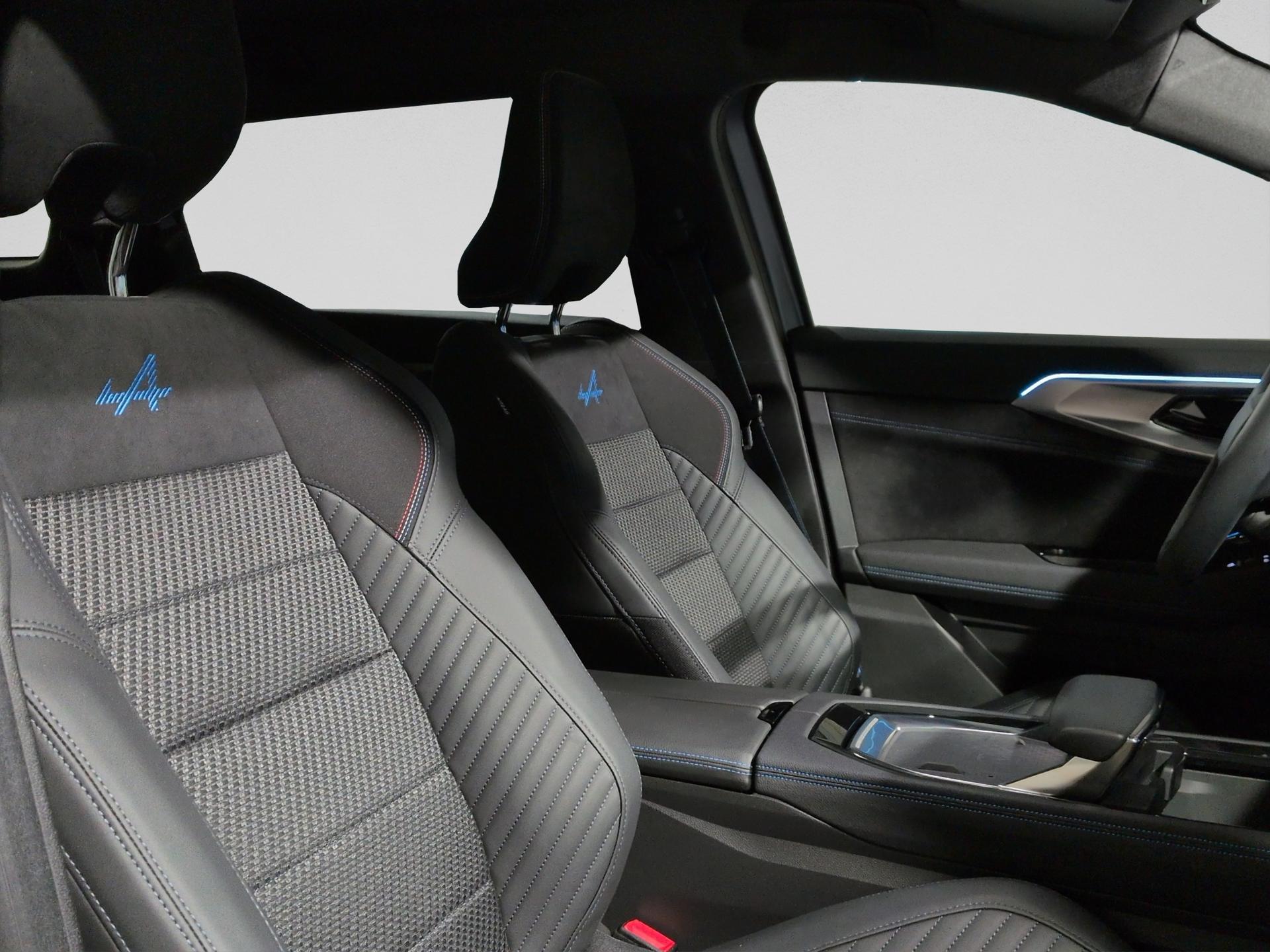 RENAULT Espace 1.2 E-Tech 200 Esprit Alpine 7-Sitze-image-16