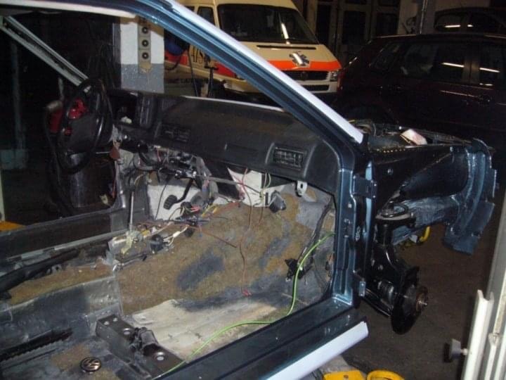 AUDI QUATTRO-image-6