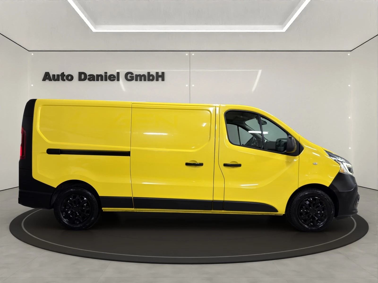 RENAULT Trafic 2.0 ENERGY dCi145 3.0t L2H1 Lang Version ( Mit AHK / Regale )-image-4