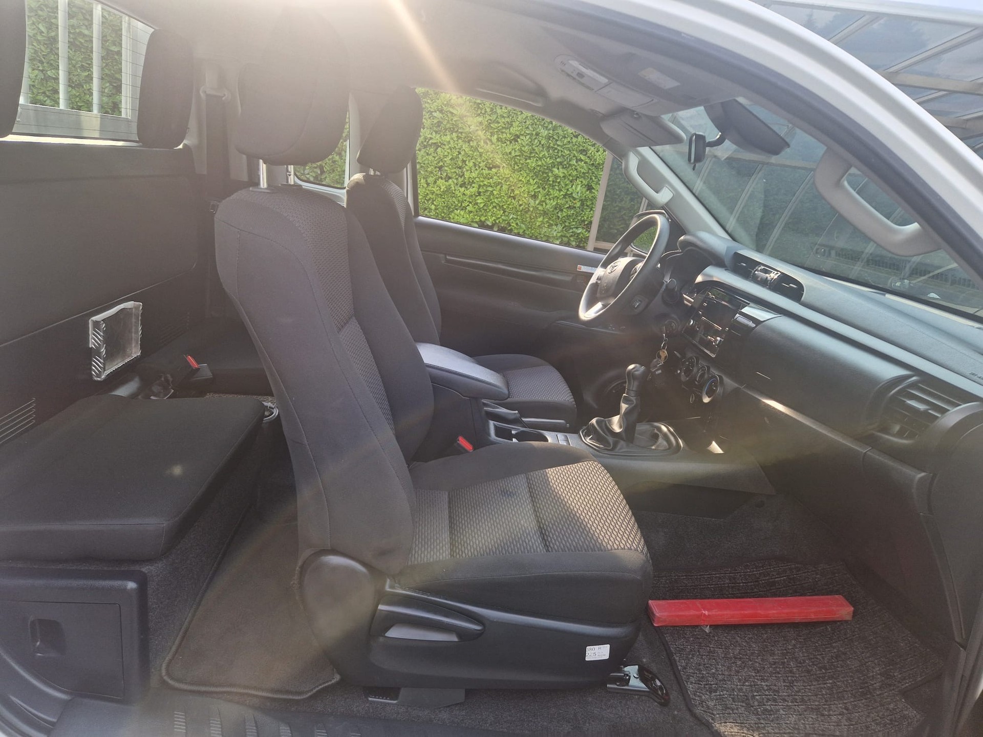 TOYOTA Hilux 2.4D-4D Comfort Extra Cab 4x4 - Ponte Fisso in Alluminio - Doppio Gancio Traino KG. 3500-image-15