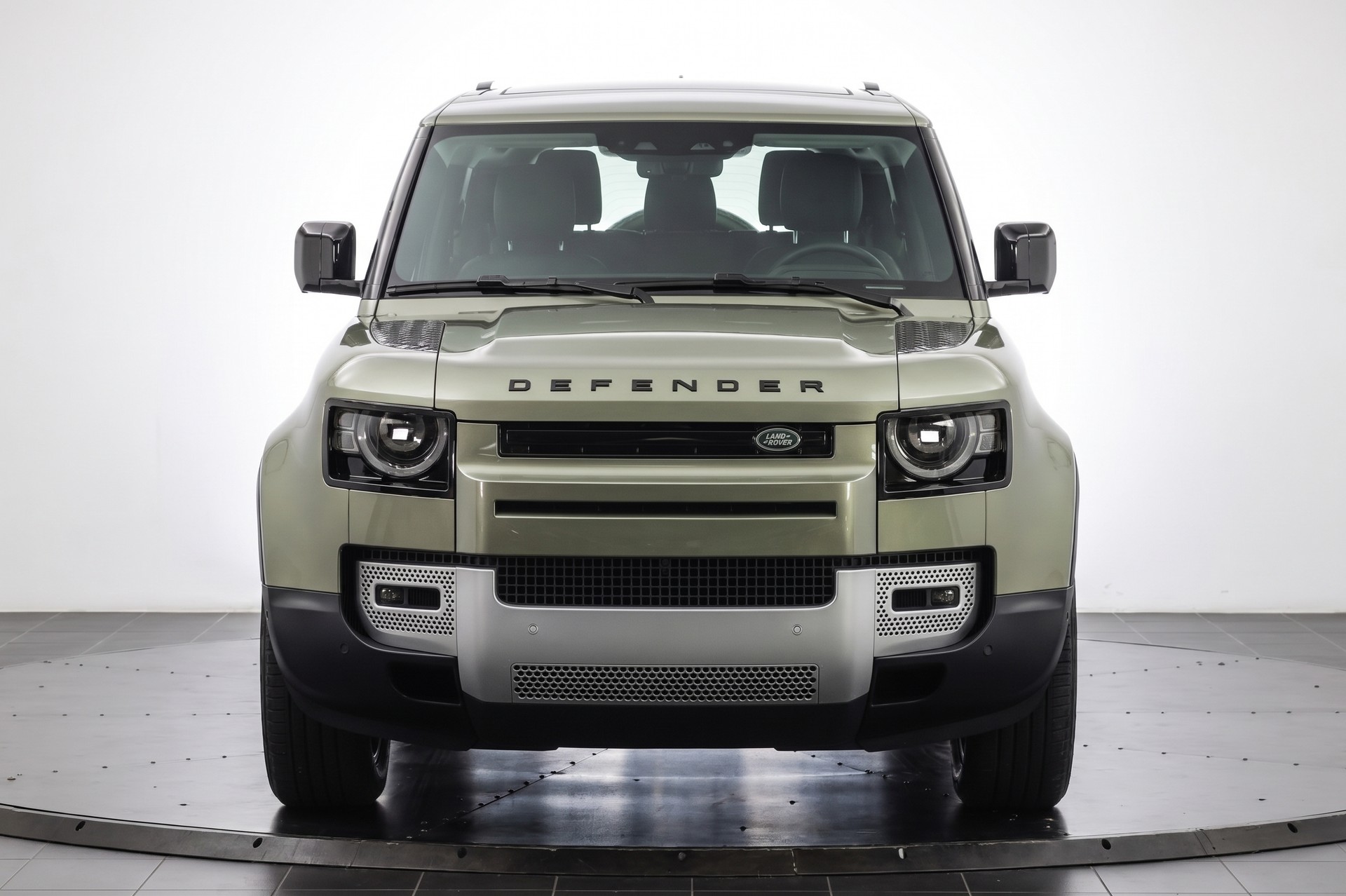 LAND ROVER Defender 90 P400 I6 HSE 3.0 AT8-image-1