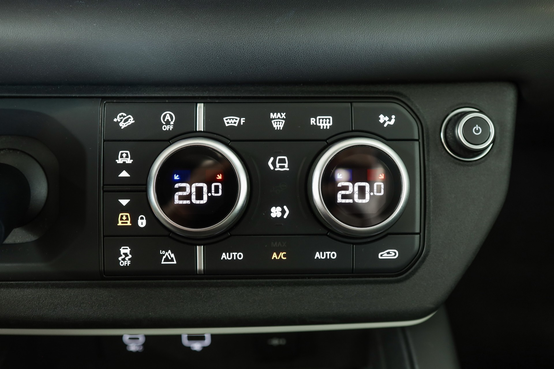 LAND ROVER Defender 90 P400 I6 HSE 3.0 AT8-image-15