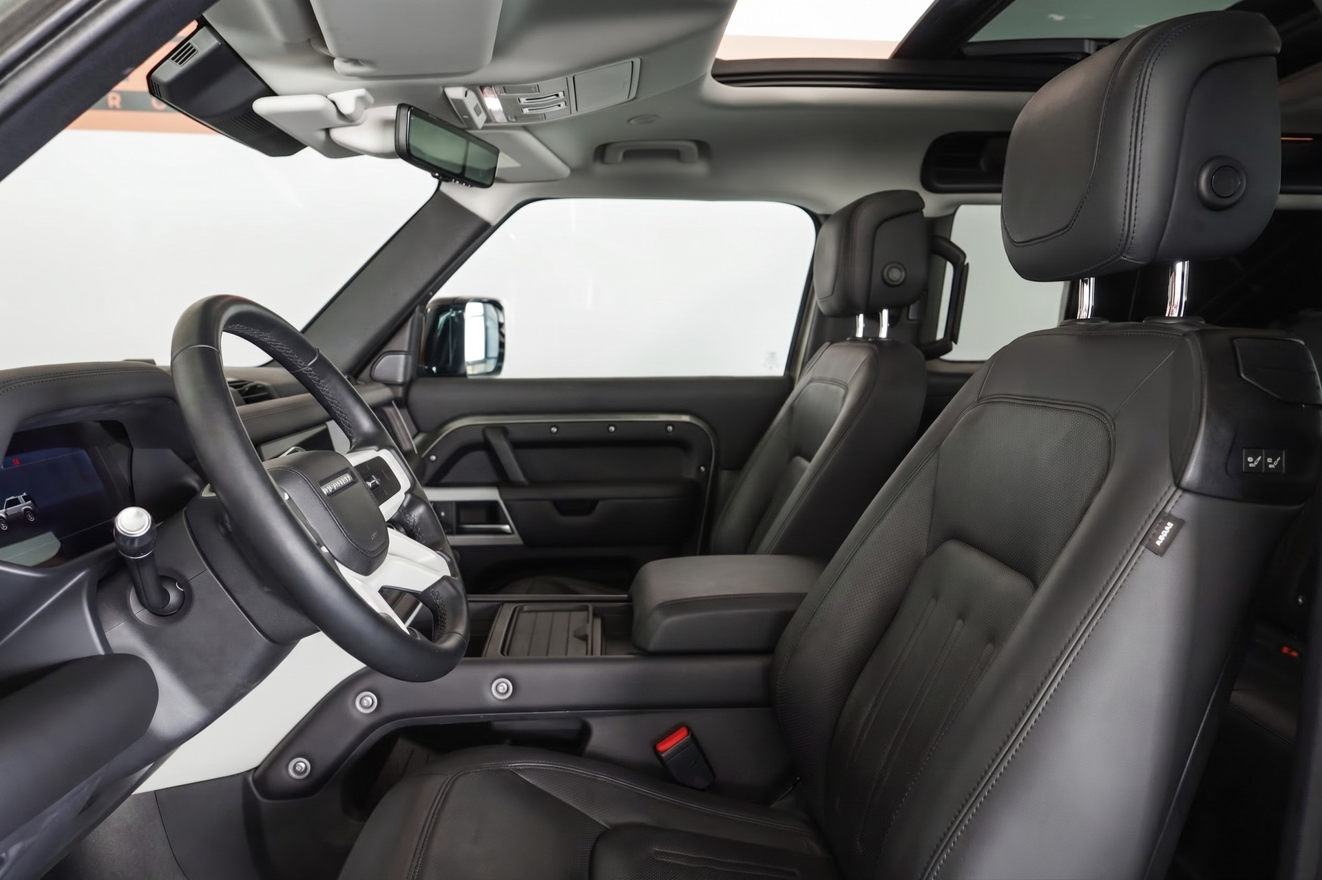 LAND ROVER Defender 90 P400 I6 HSE 3.0 AT8-image-8