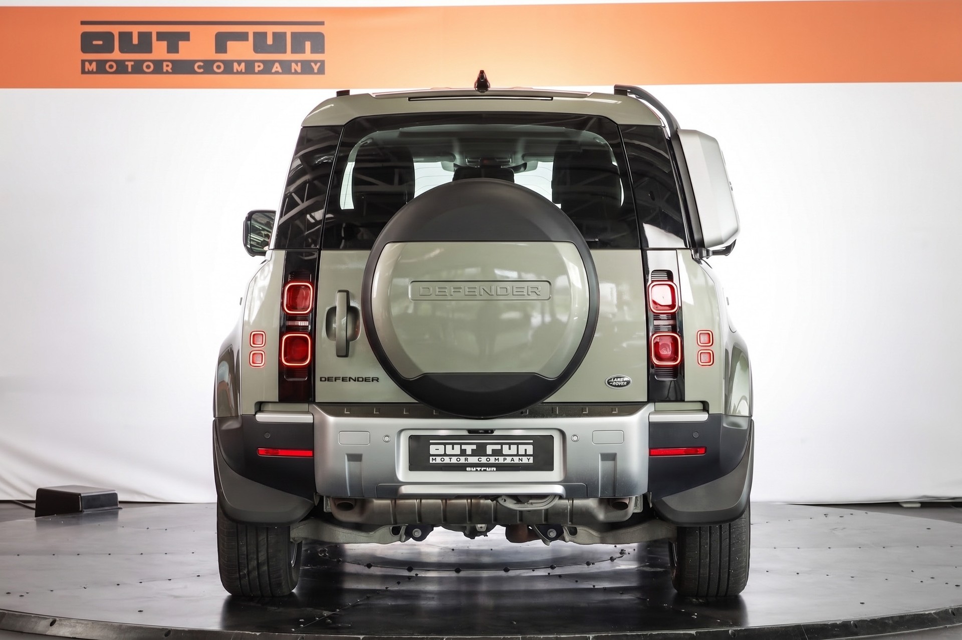 LAND ROVER Defender 90 P400 I6 HSE 3.0 AT8-image-2
