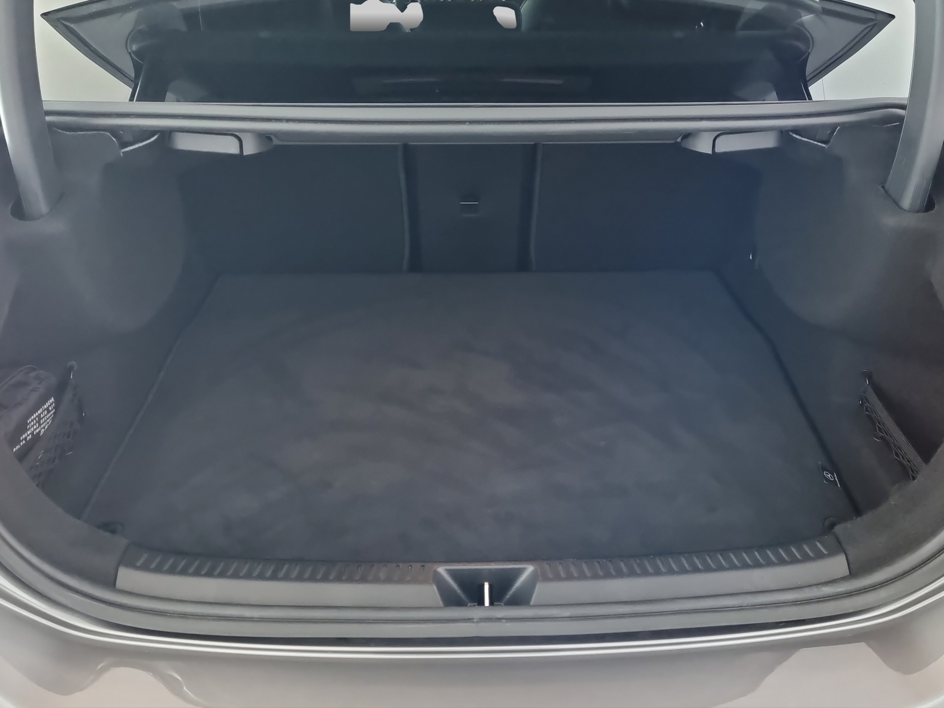 MERCEDES-BENZ A 250 AMG Line 4 Matic-image-15
