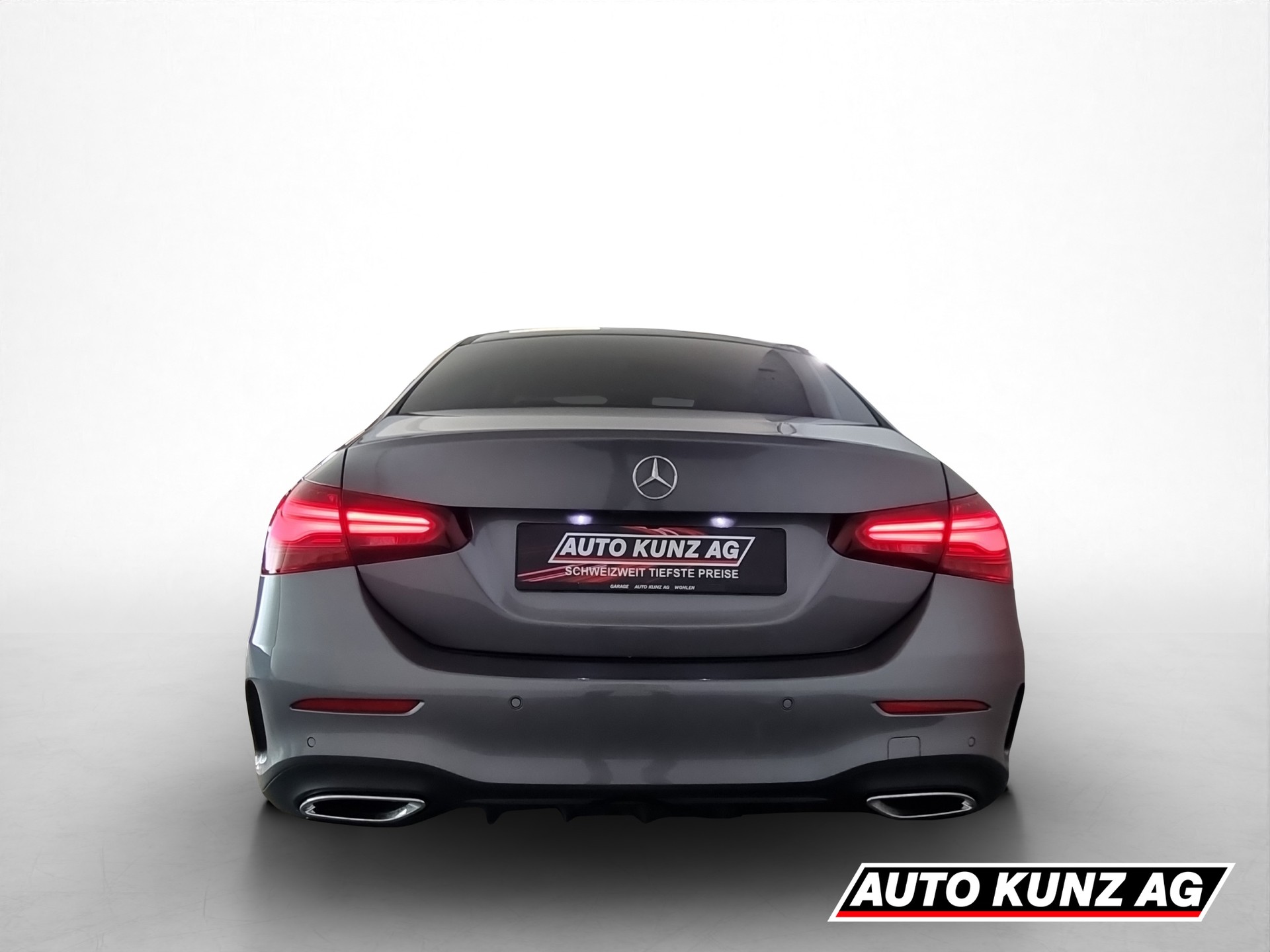 MERCEDES-BENZ A 250 AMG Line 4 Matic-image-4
