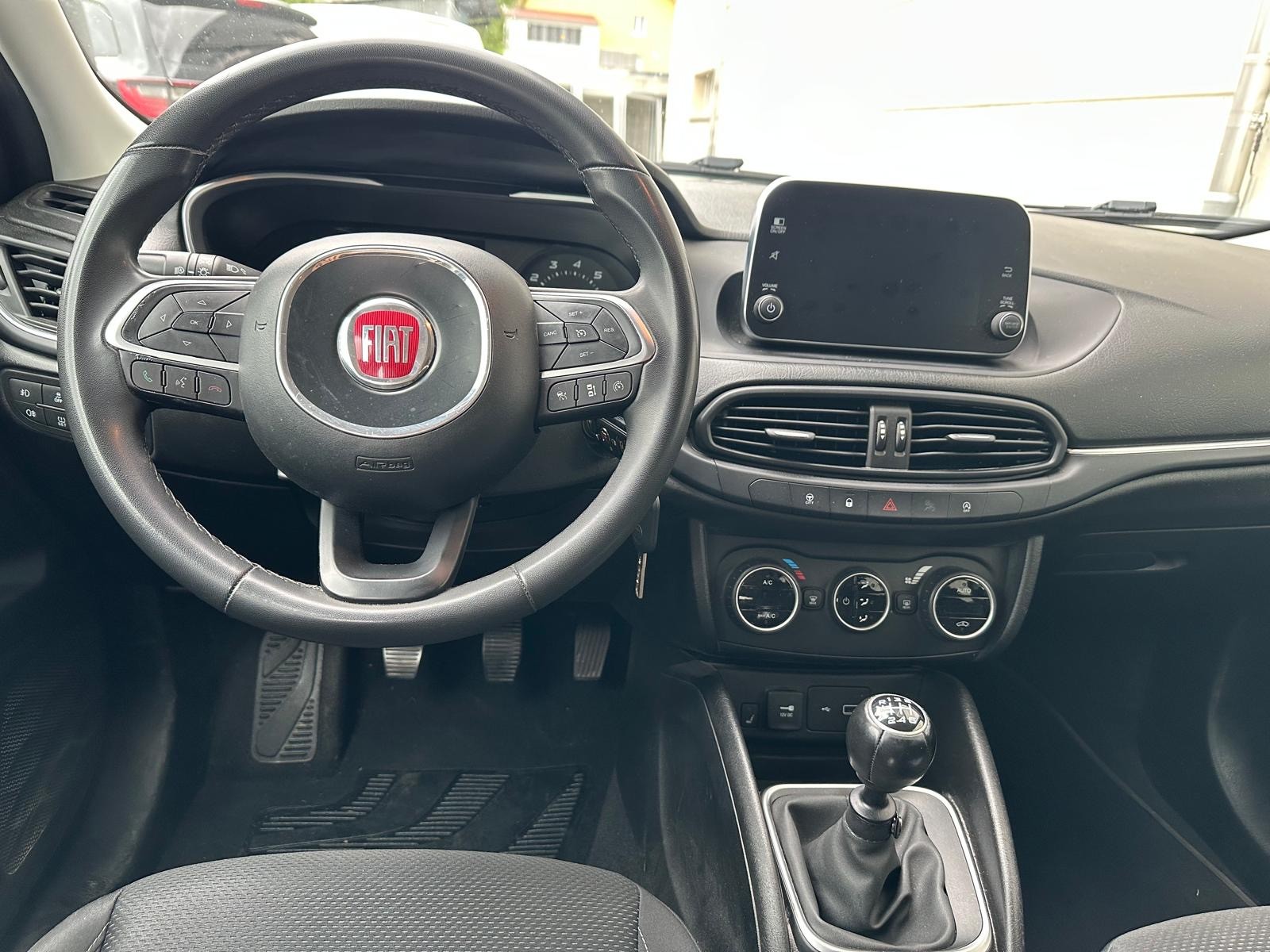 FIAT Tipo 1.4TJet Station Wagon Lounge-image-8