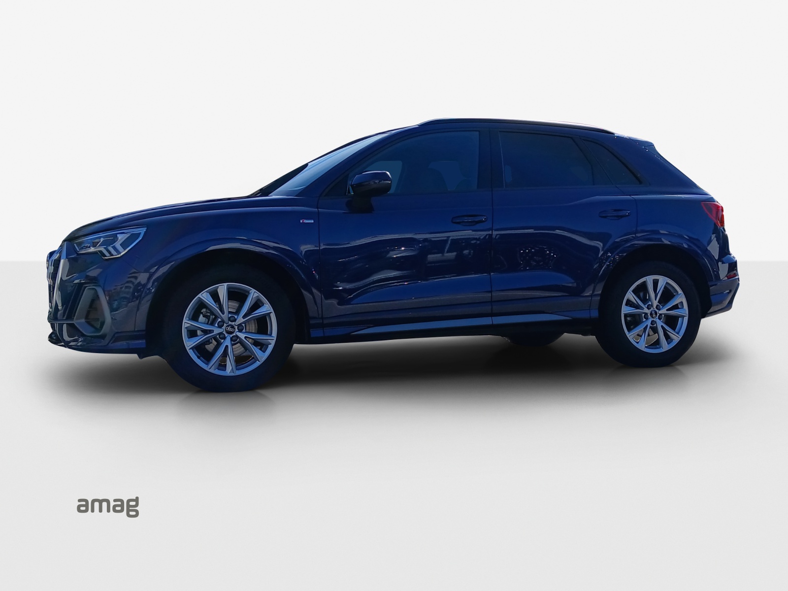 AUDI Q3 35 TFSI S line Attraction S-tronic-image-1
