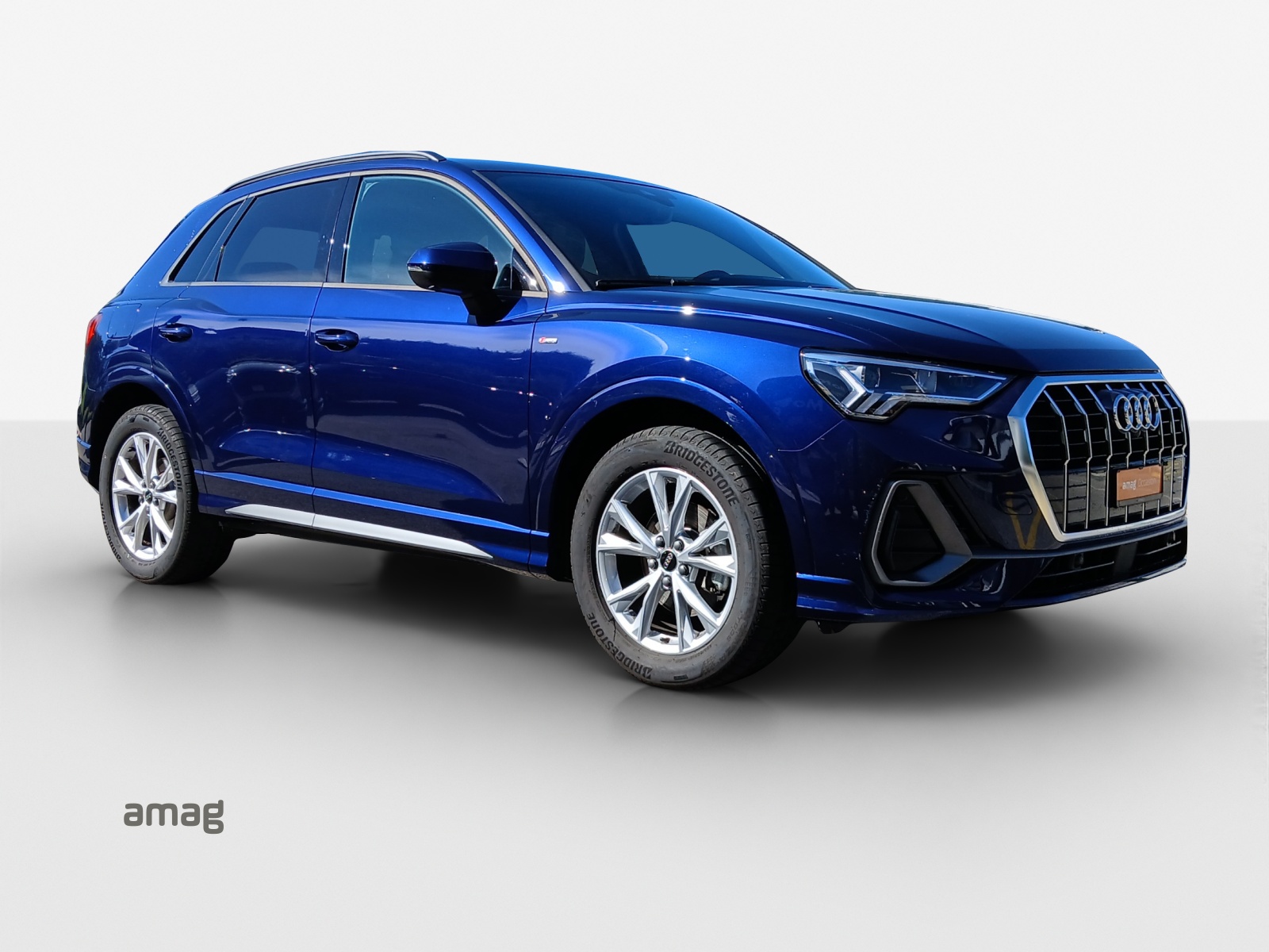 AUDI Q3 35 TFSI S line Attraction S-tronic-image-5