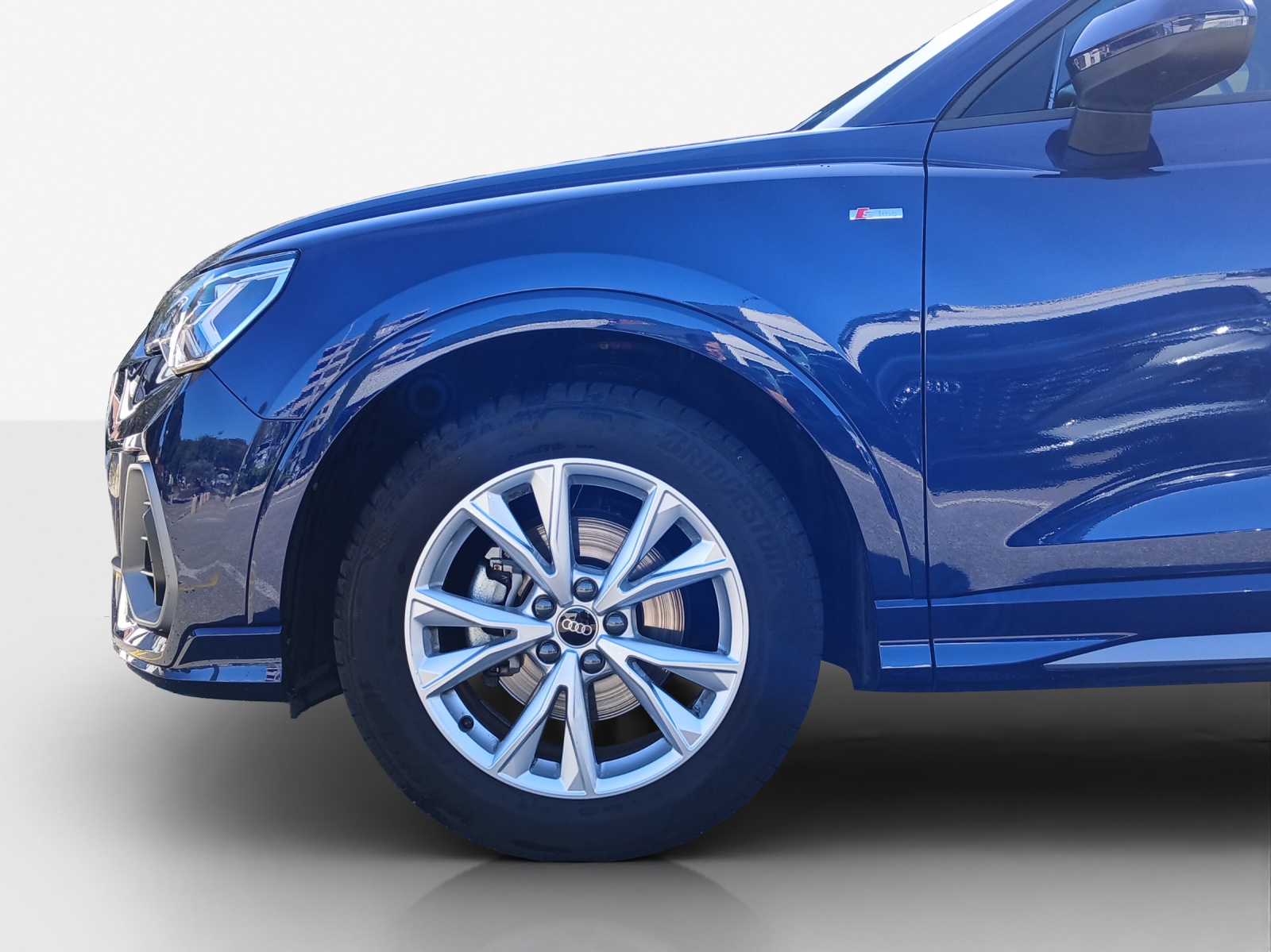 AUDI Q3 35 TFSI S line Attraction S-tronic-image-13