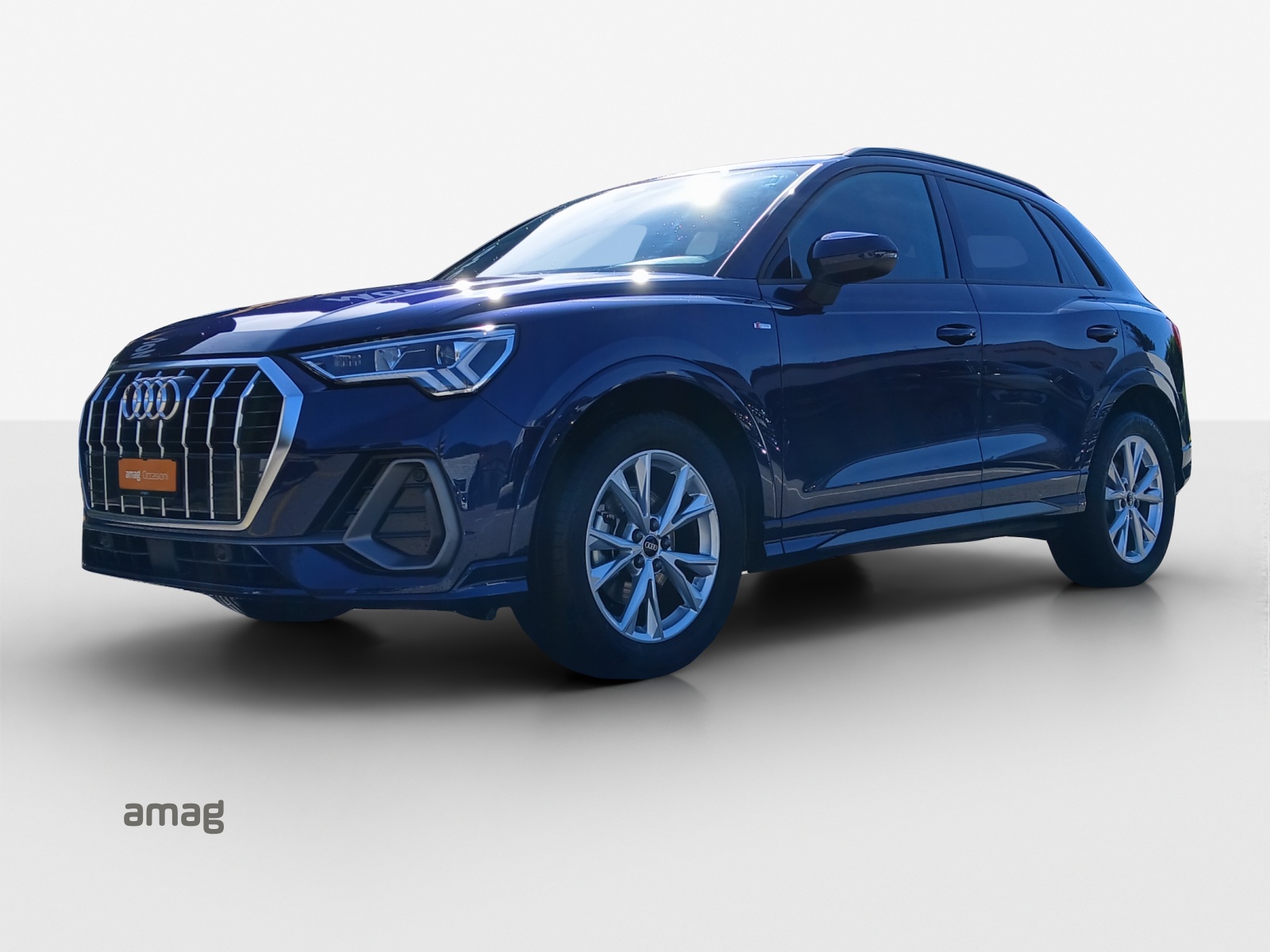 AUDI Q3 35 TFSI S line Attraction S-tronic-image-0