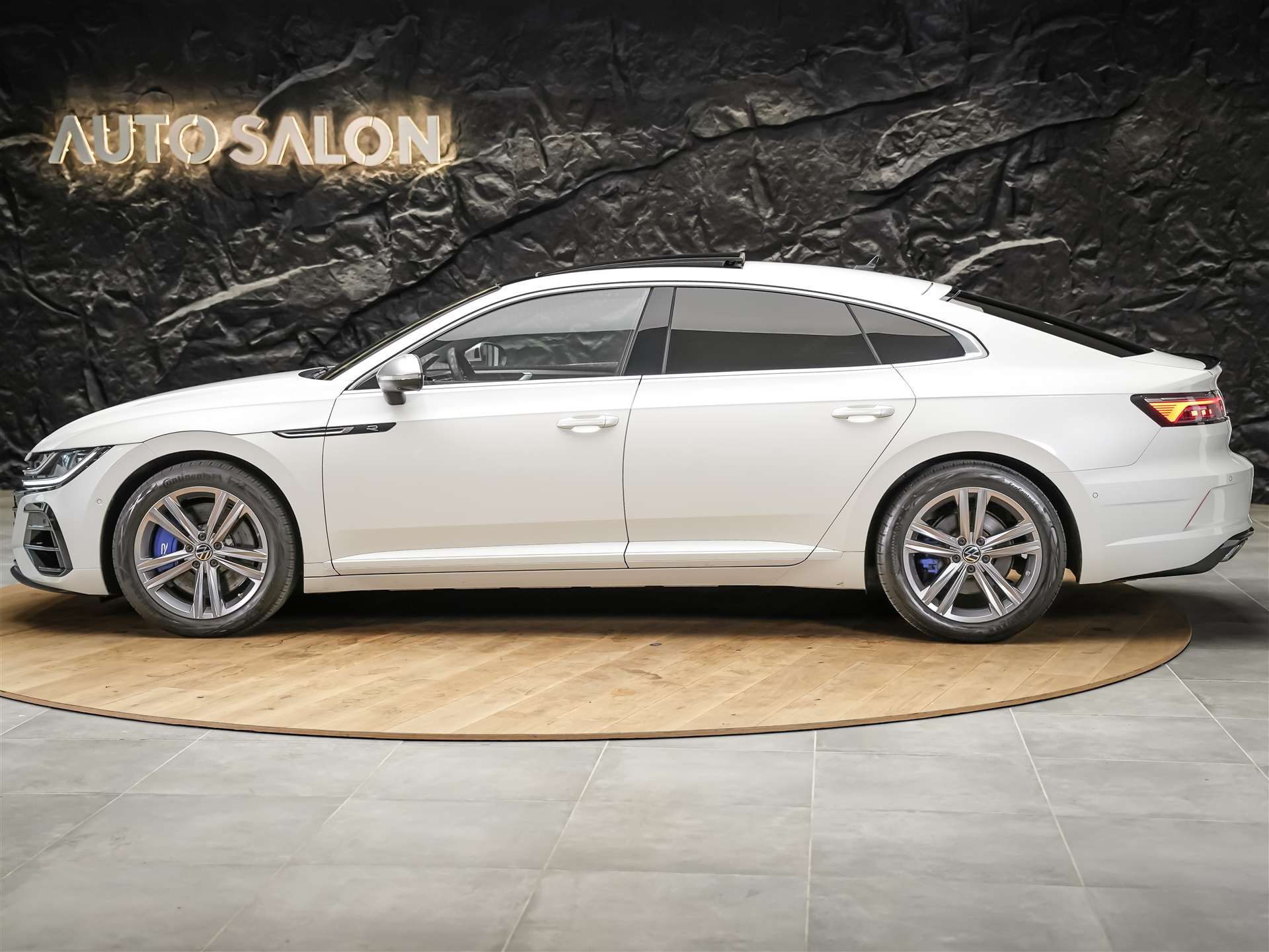 VW Arteon 2.0 TSI R 4Motion DSG *Head Up Display*Nappa Leder*Abstandsregler* Panorama*-image-2