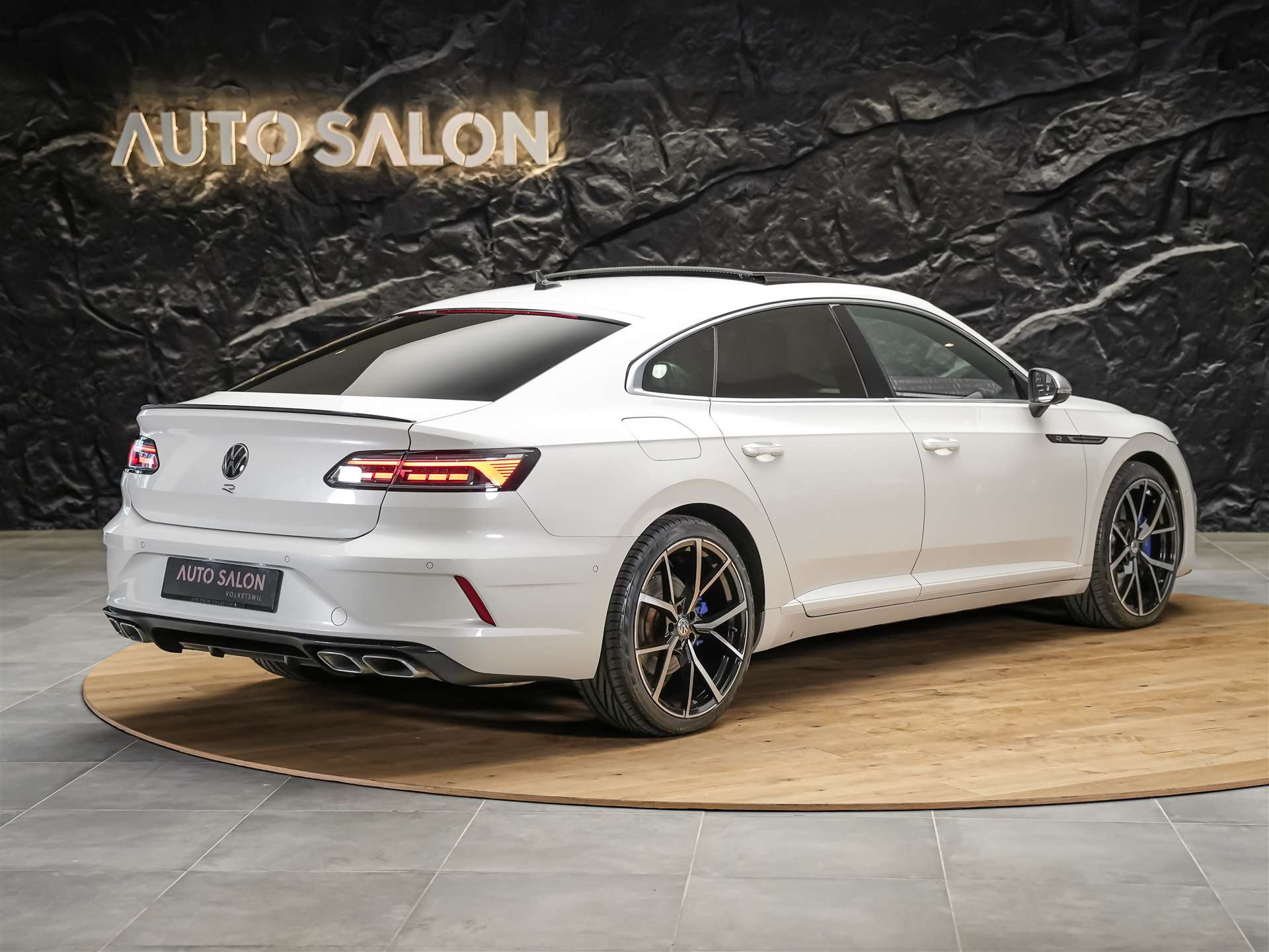 VW Arteon 2.0 TSI R 4Motion DSG *Head Up Display*Nappa Leder*Abstandsregler* Panorama*-image-4