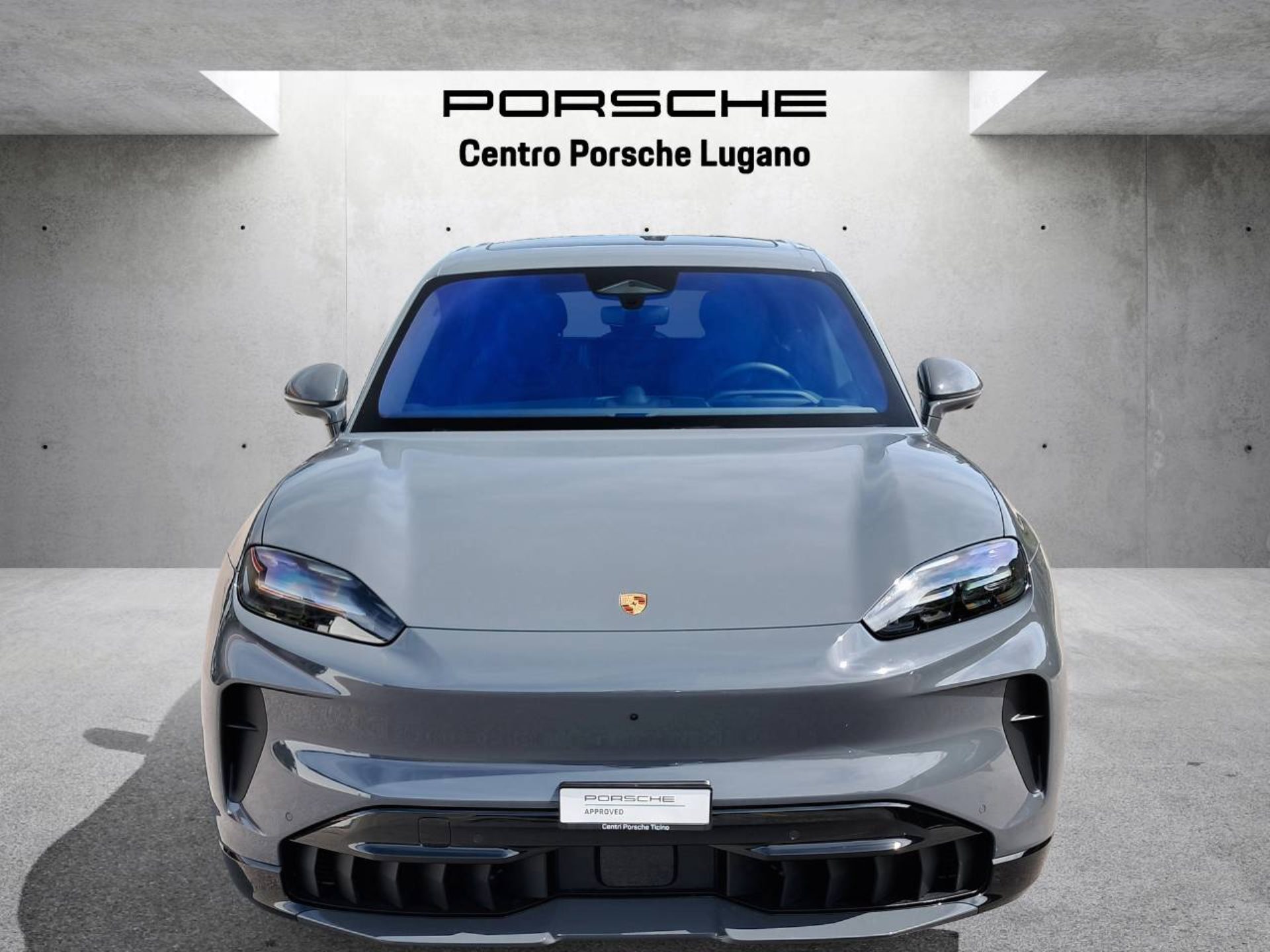PORSCHE Cayenne Electric-image-9