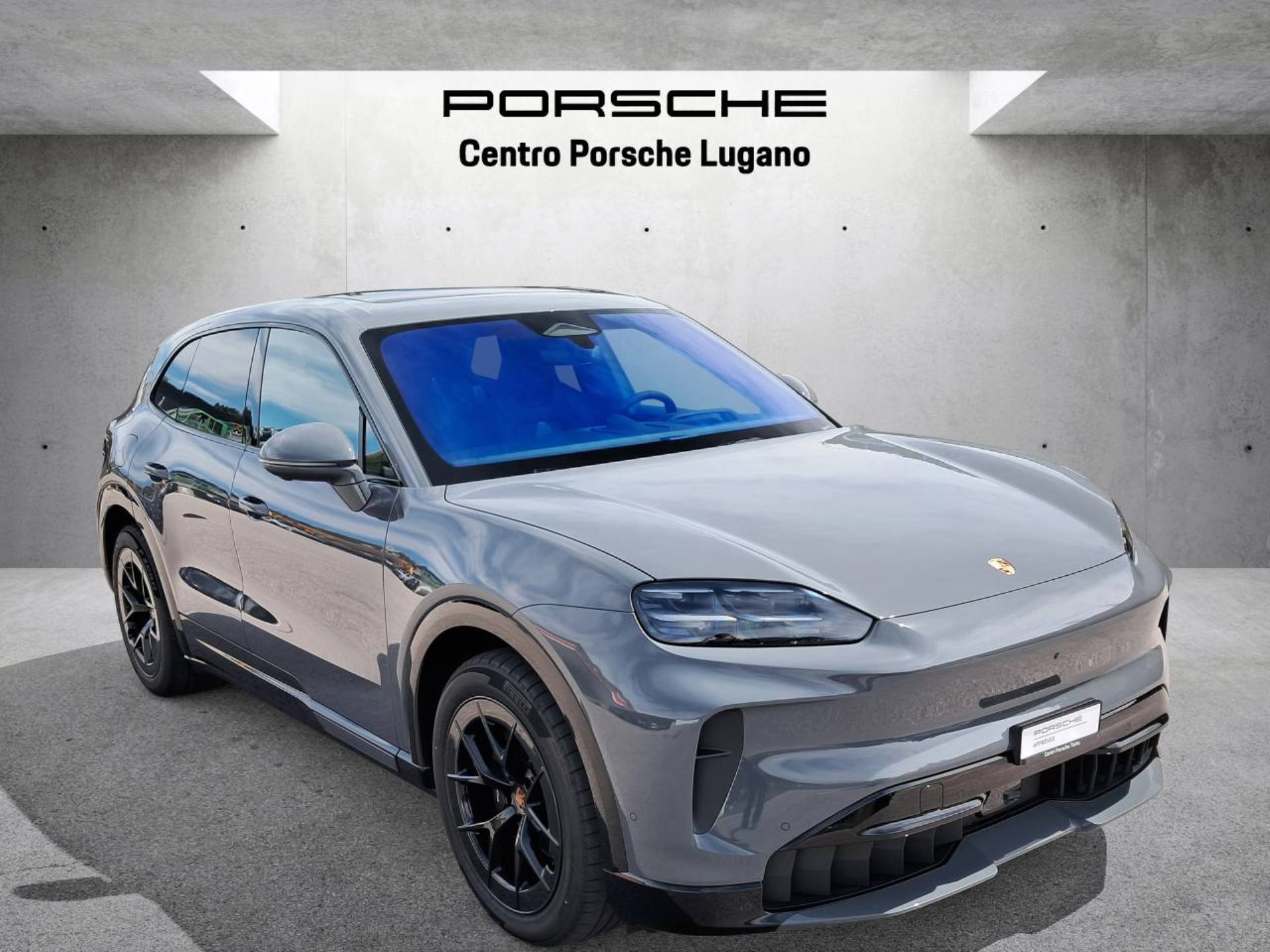 PORSCHE Cayenne Electric-image-5