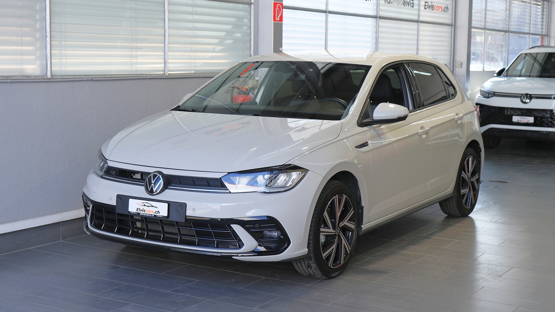VW Polo 1.0 TSI R-Line-image-6