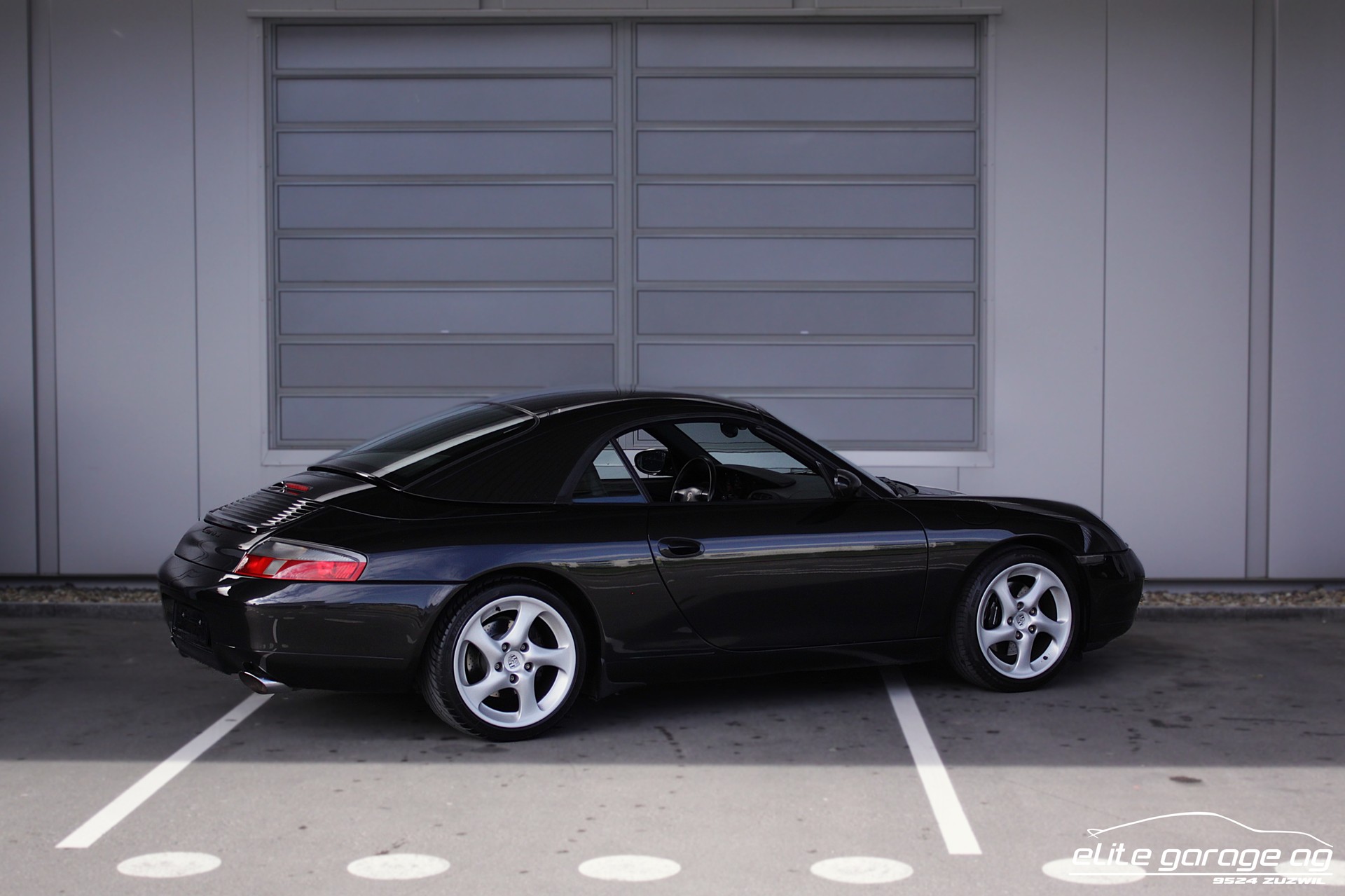 PORSCHE 911 Carrera Cabrio-image-4