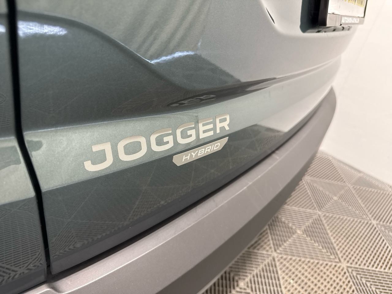 DACIA Jogger HEV 140 Extreme+-image-13