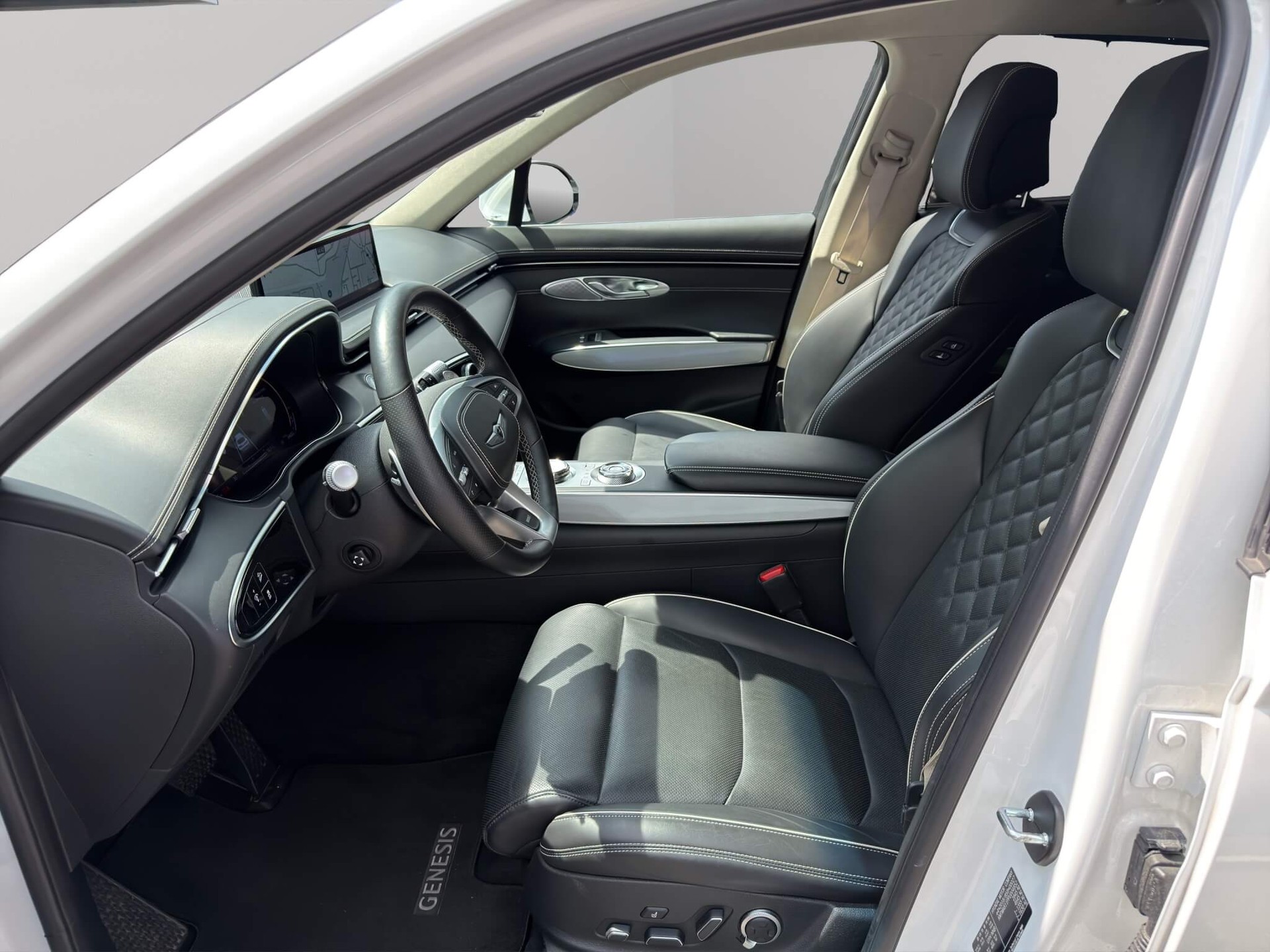 GENESIS GV70 Dual Motor Sport AWD-image-6