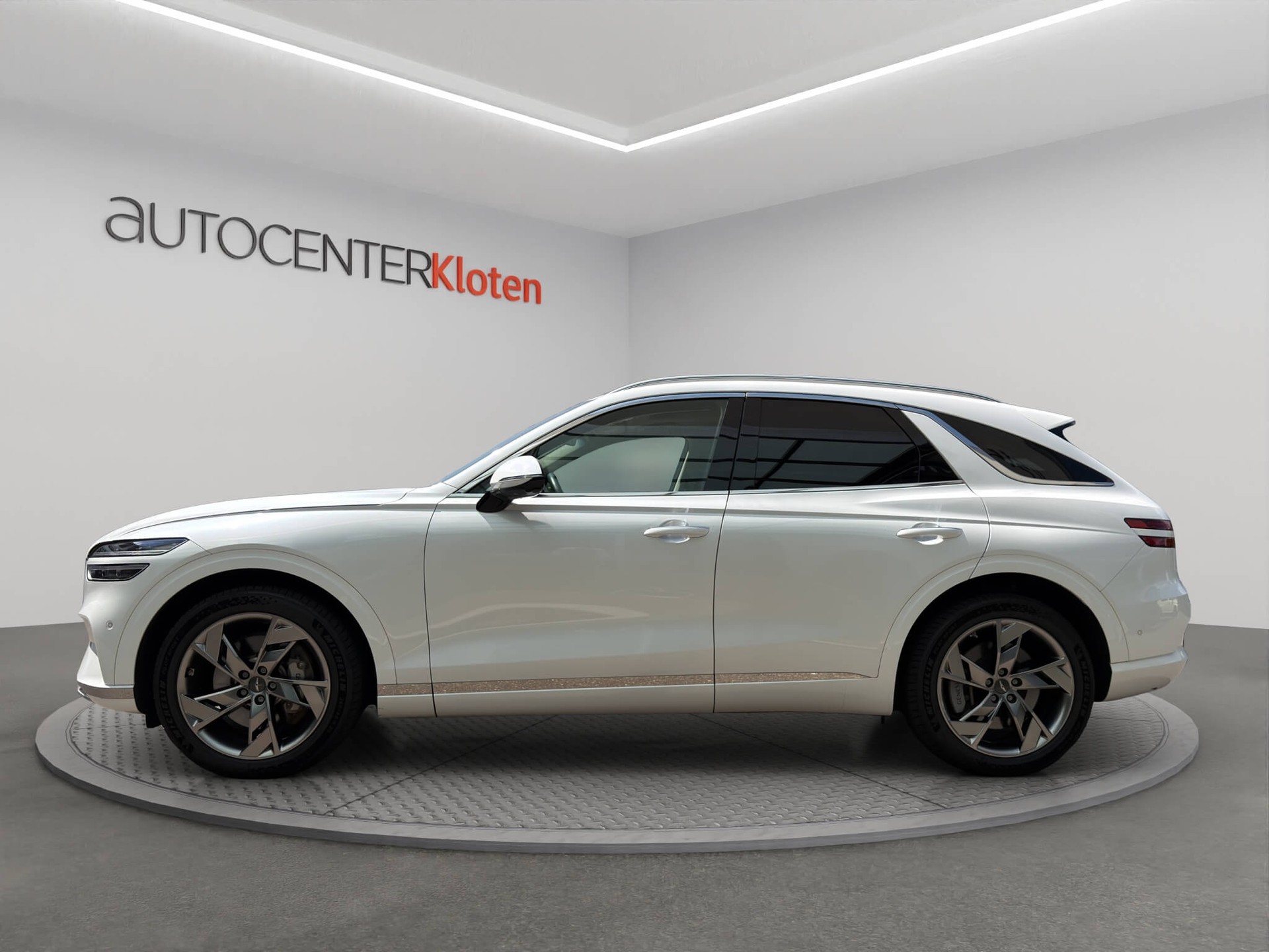 GENESIS GV70 Dual Motor Sport AWD-image-2