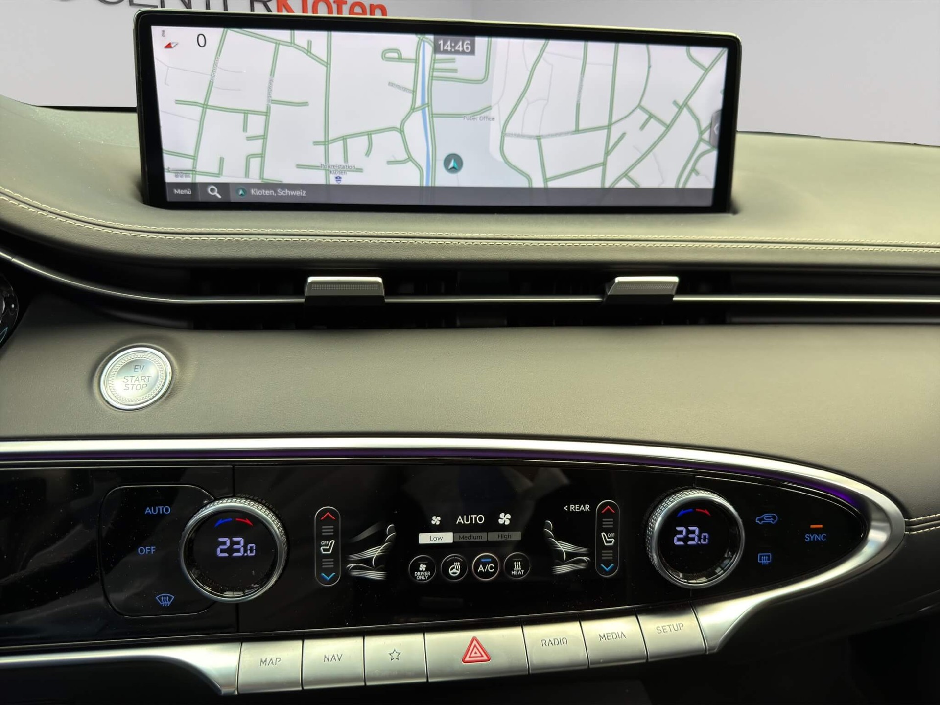 GENESIS GV70 Dual Motor Sport AWD-image-9