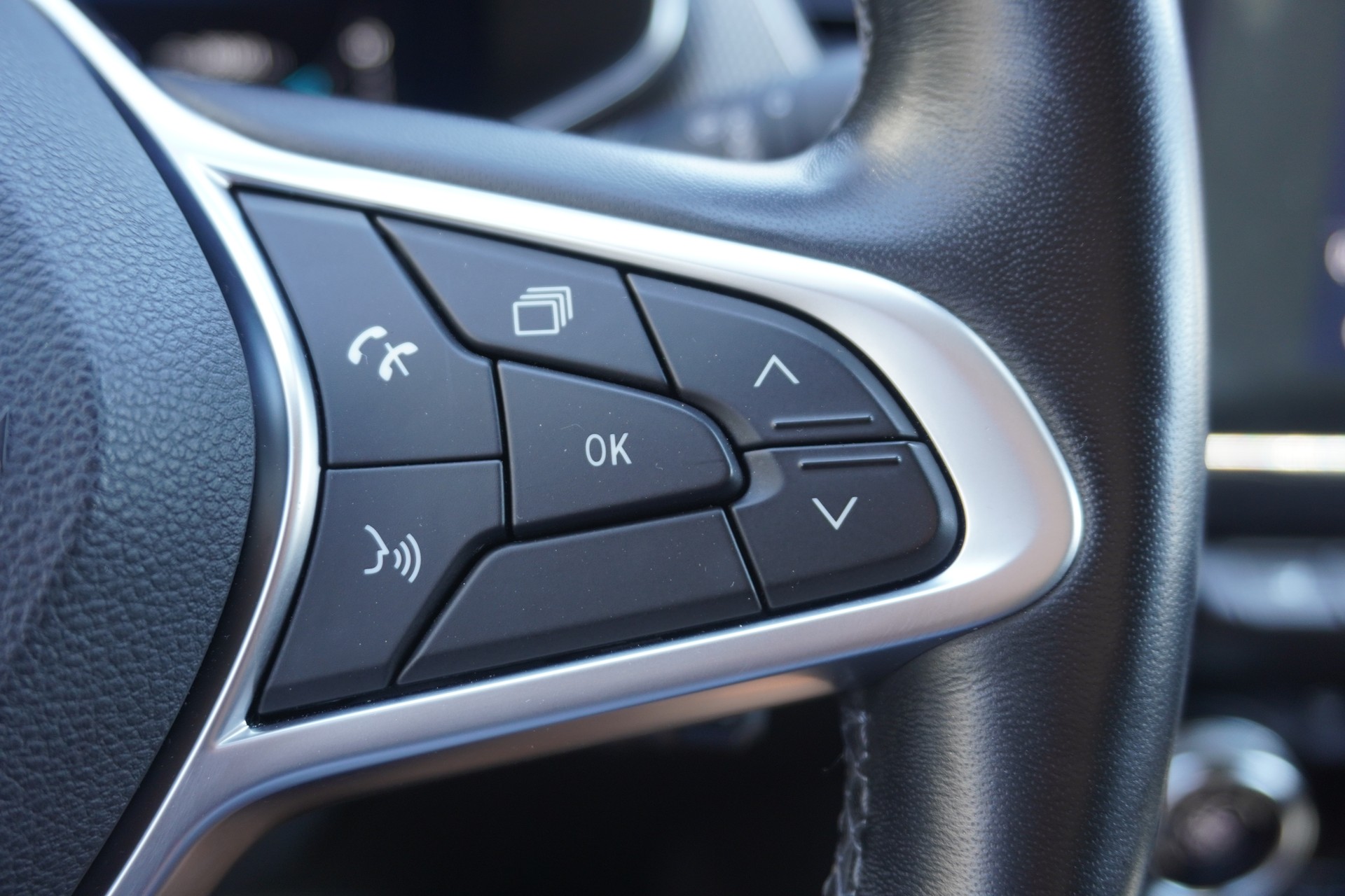 RENAULT Arkana 1.6 E-Tech Techno-image-28