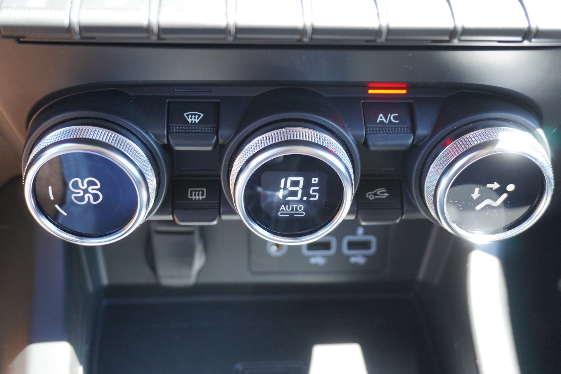 RENAULT Arkana 1.6 E-Tech Techno-image-17