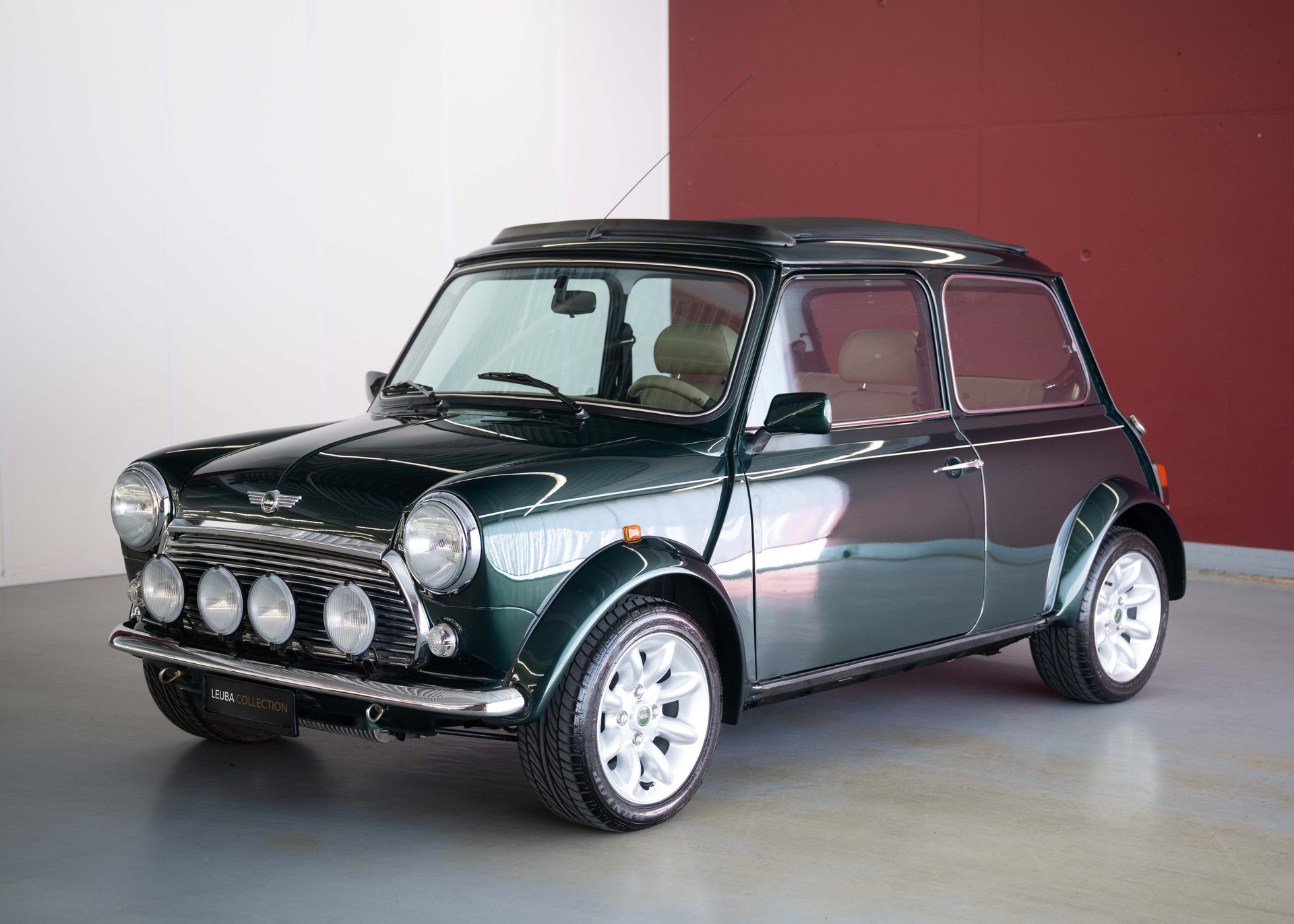 MINI 1.3i Knightsbridge (1st hand Swiss car, as new, certified very low mileage, sunroof, collector item)-image-7