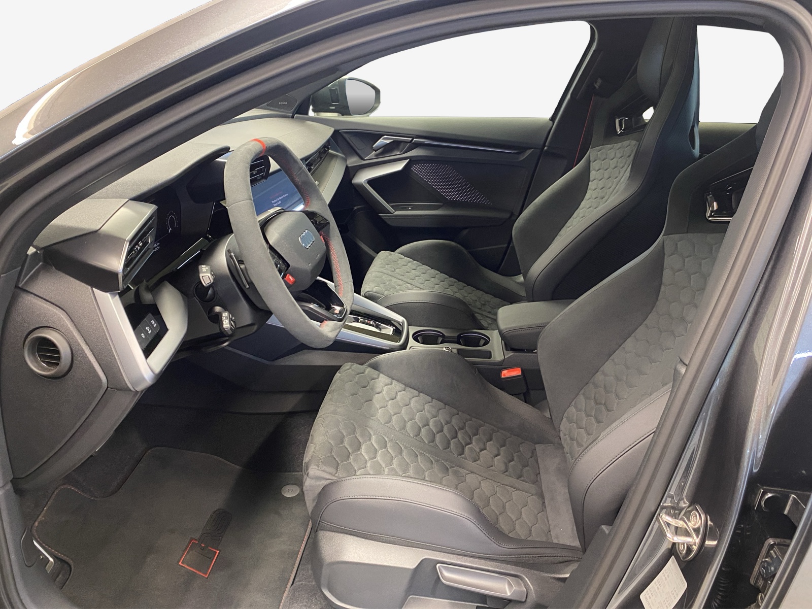 AUDI RS3 Limousine 2.5 TSI quattro S-tronic-image-7