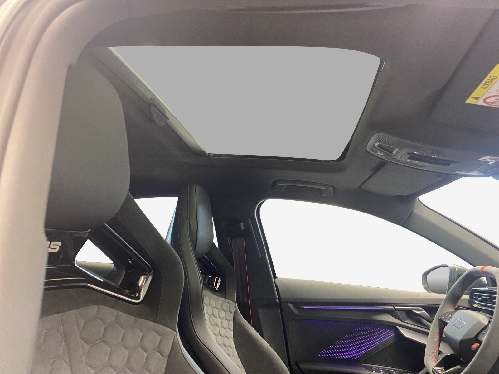 AUDI RS3 Limousine 2.5 TSI quattro S-tronic-image-13
