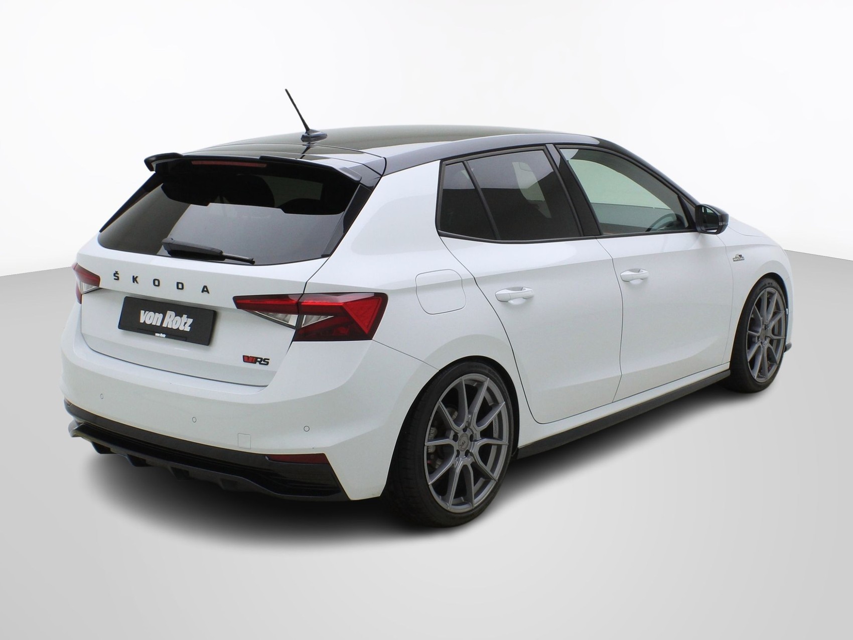 SKODA Fabia 1.5 TSI DSG Monte Carlo **KW Gewindefahrwerk**-image-4