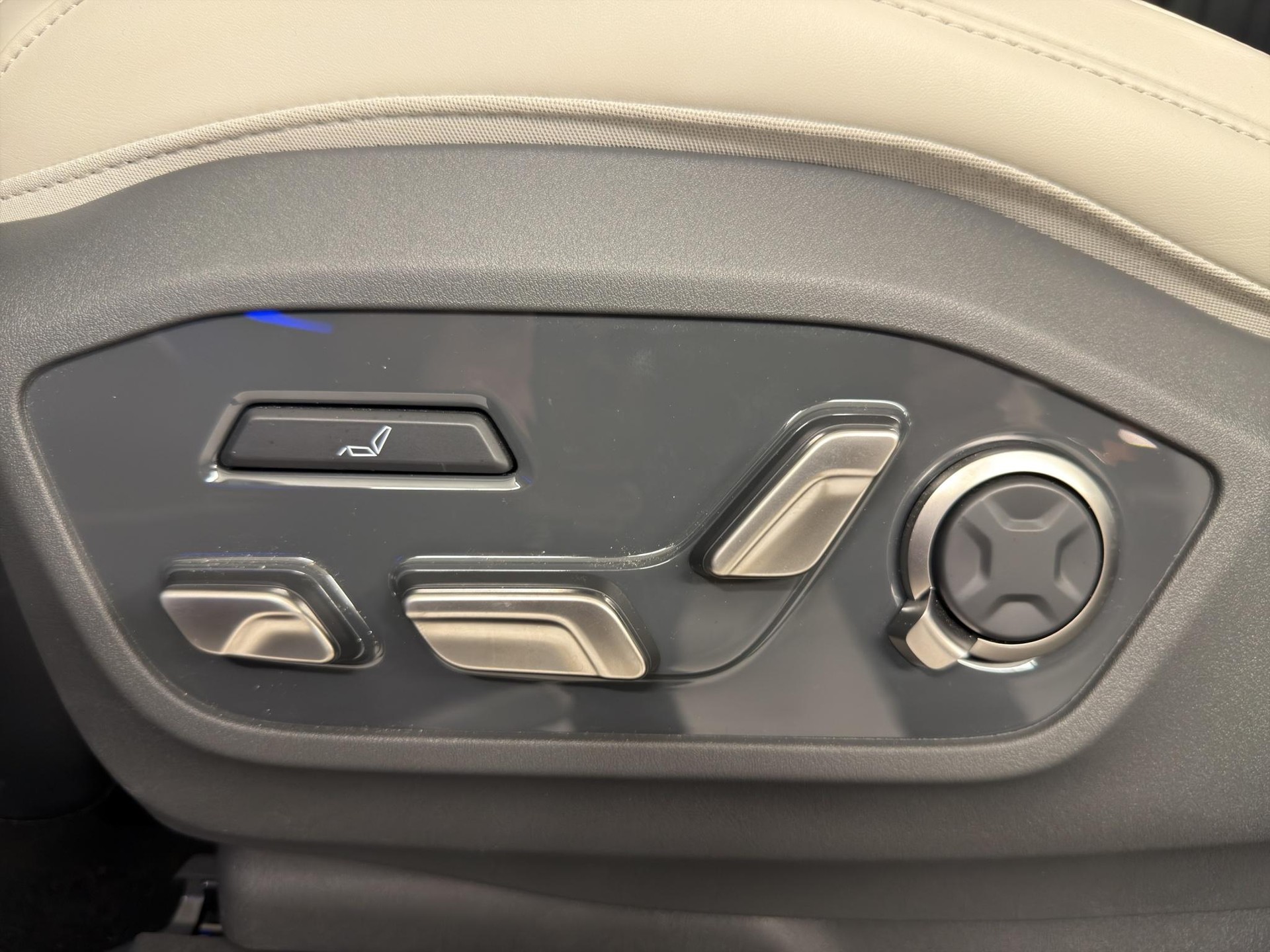 KIA EV9 99.8 kWh GT-Line 4x4-image-14