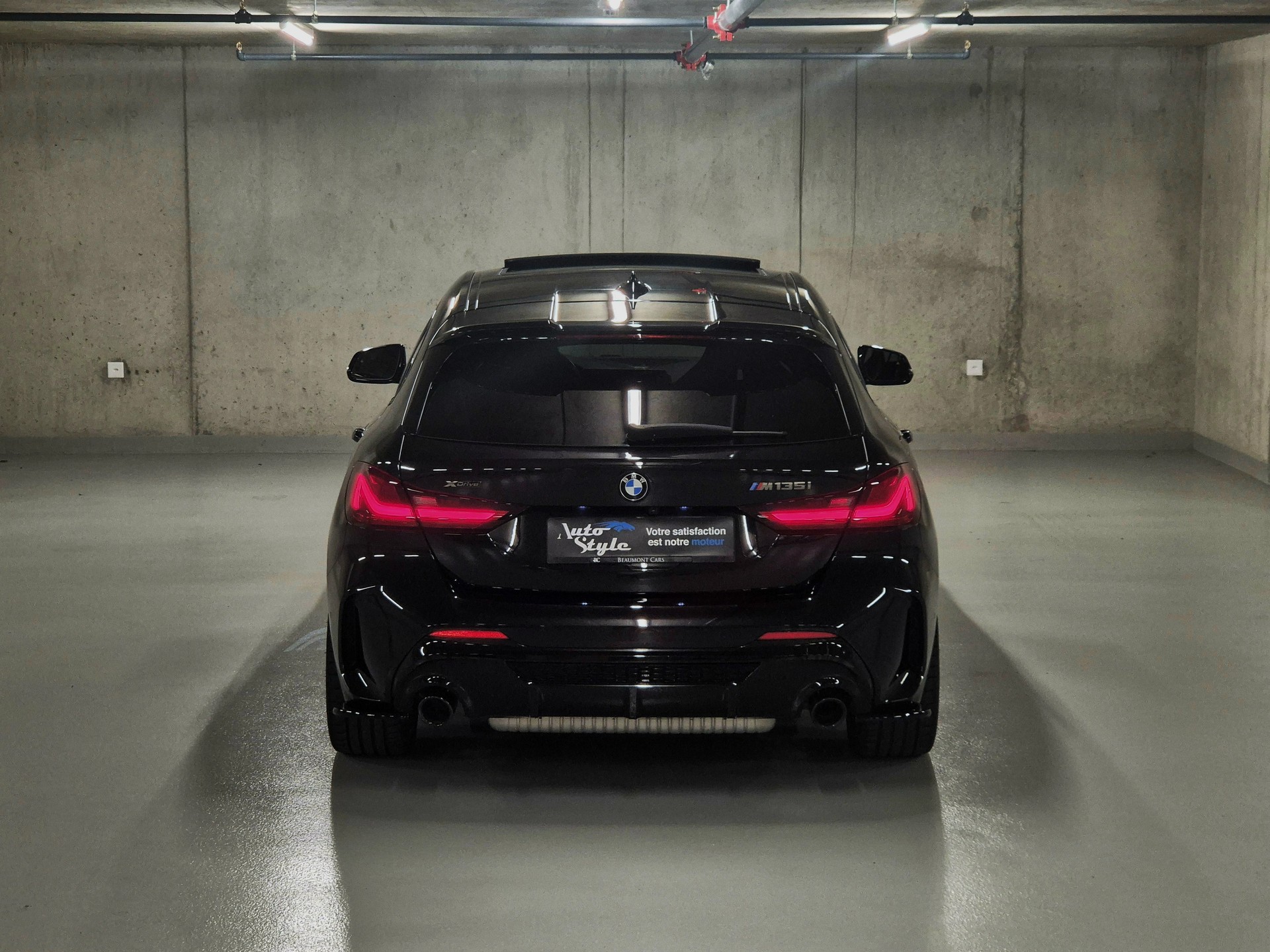 BMW M135i xDrive Steptronic-image-7