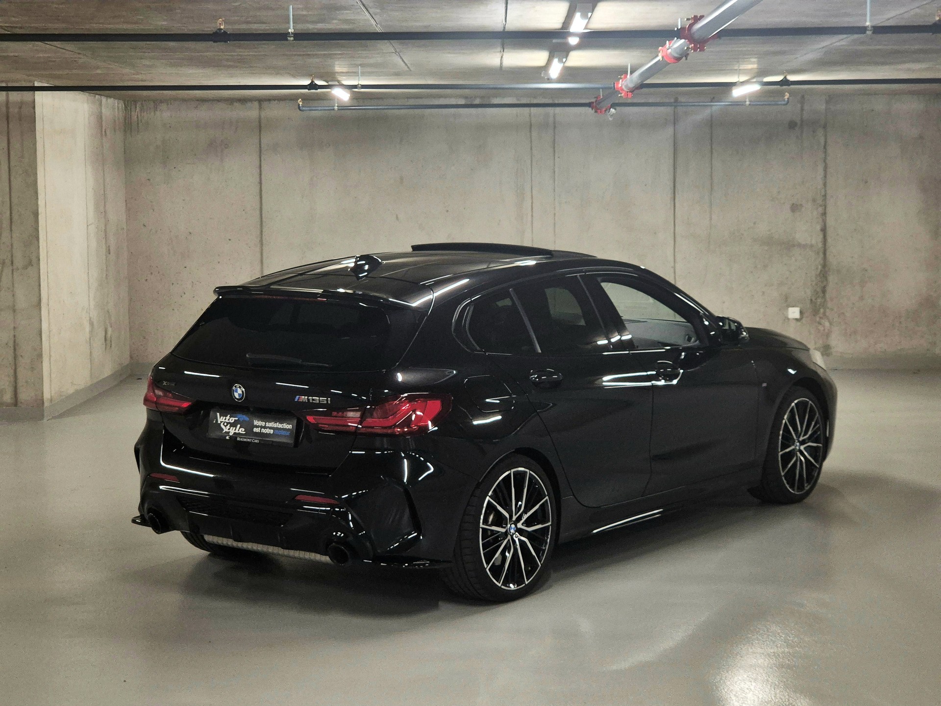BMW M135i xDrive Steptronic-image-2