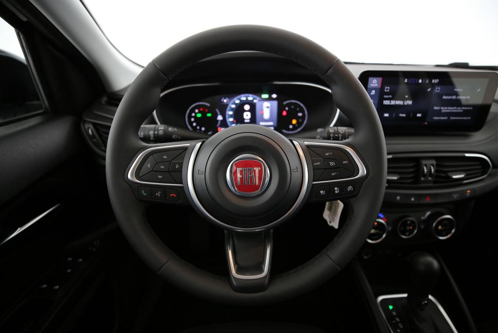 FIAT Tipo SW 1.5 Hybrid Swiss Edition-image-4