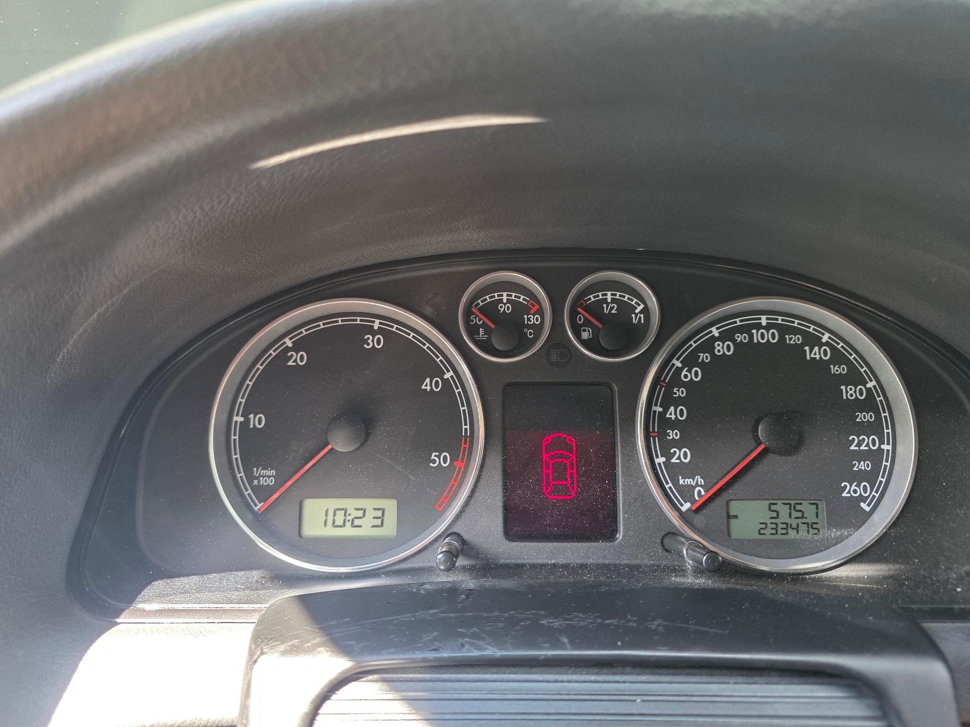 VW Passat Variant 2.0 TDI Highline-image-9
